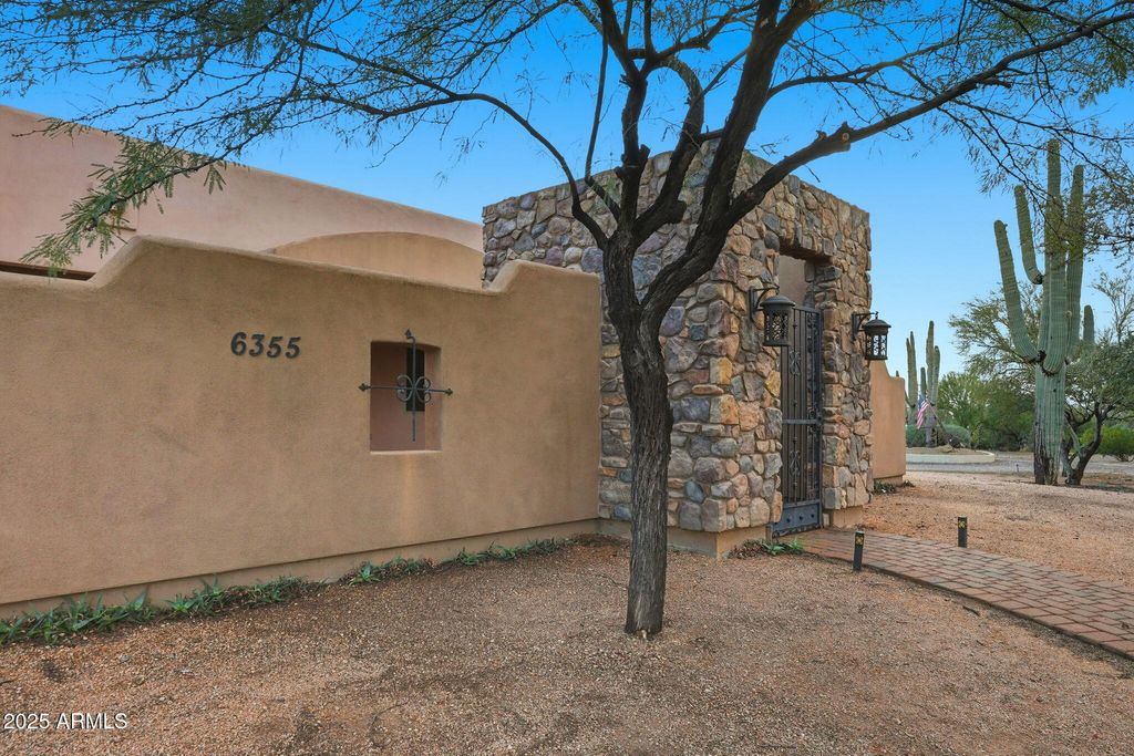 Photo of 6355 E Barwick Drive, Cave Creek, AZ 85331 (MLS # 6952366)
