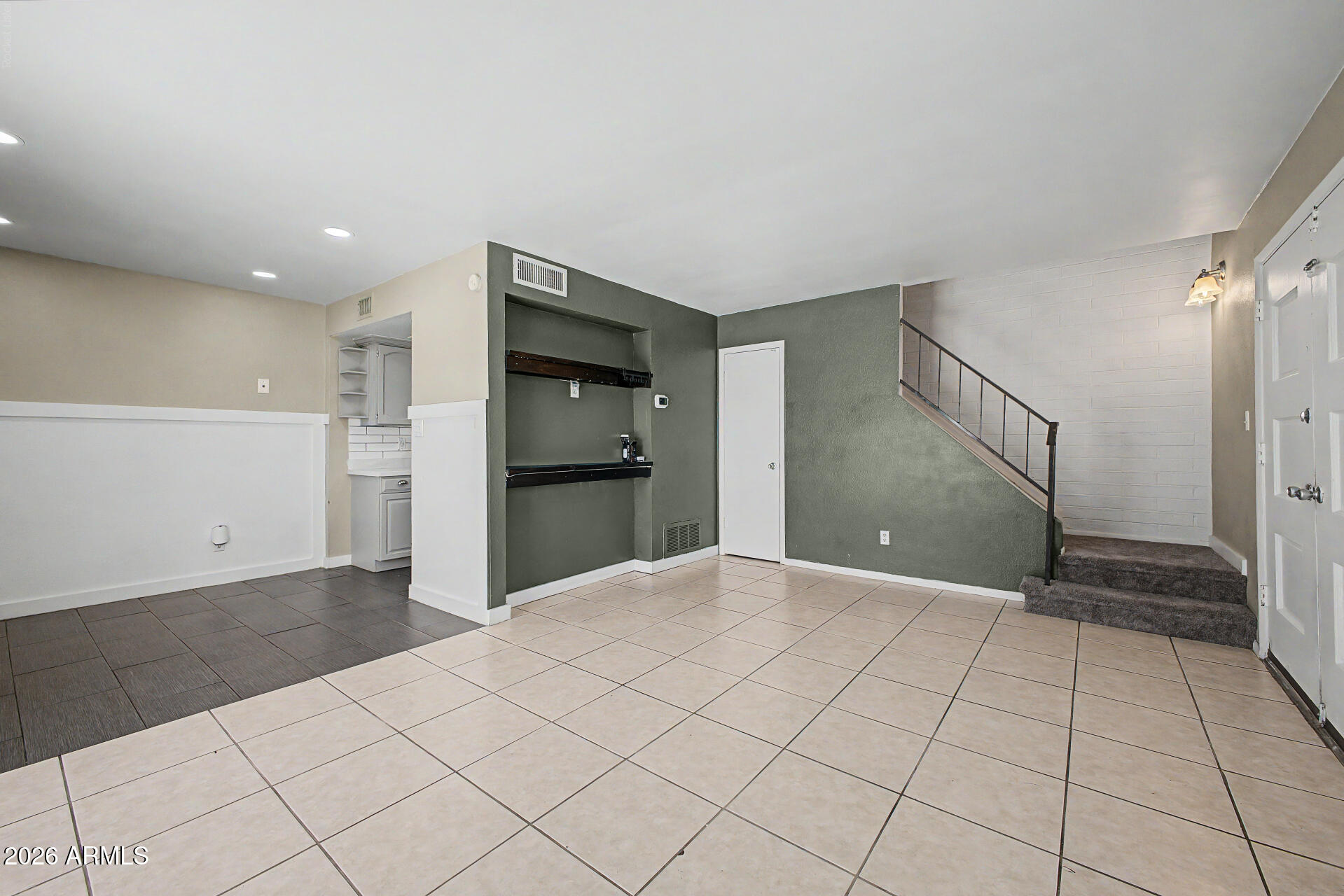 948 S Alma School Road 128