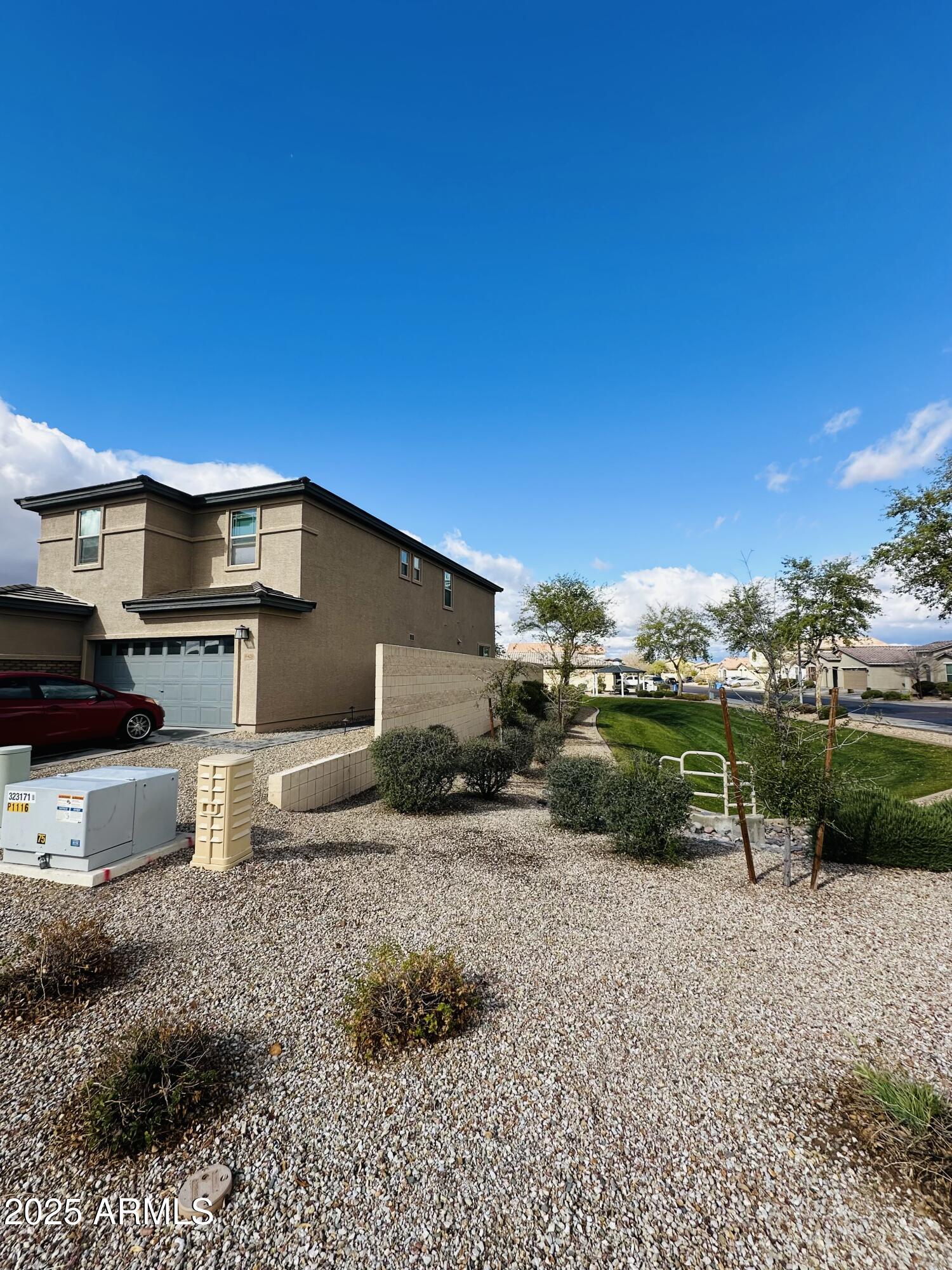8420 S 40TH Drive