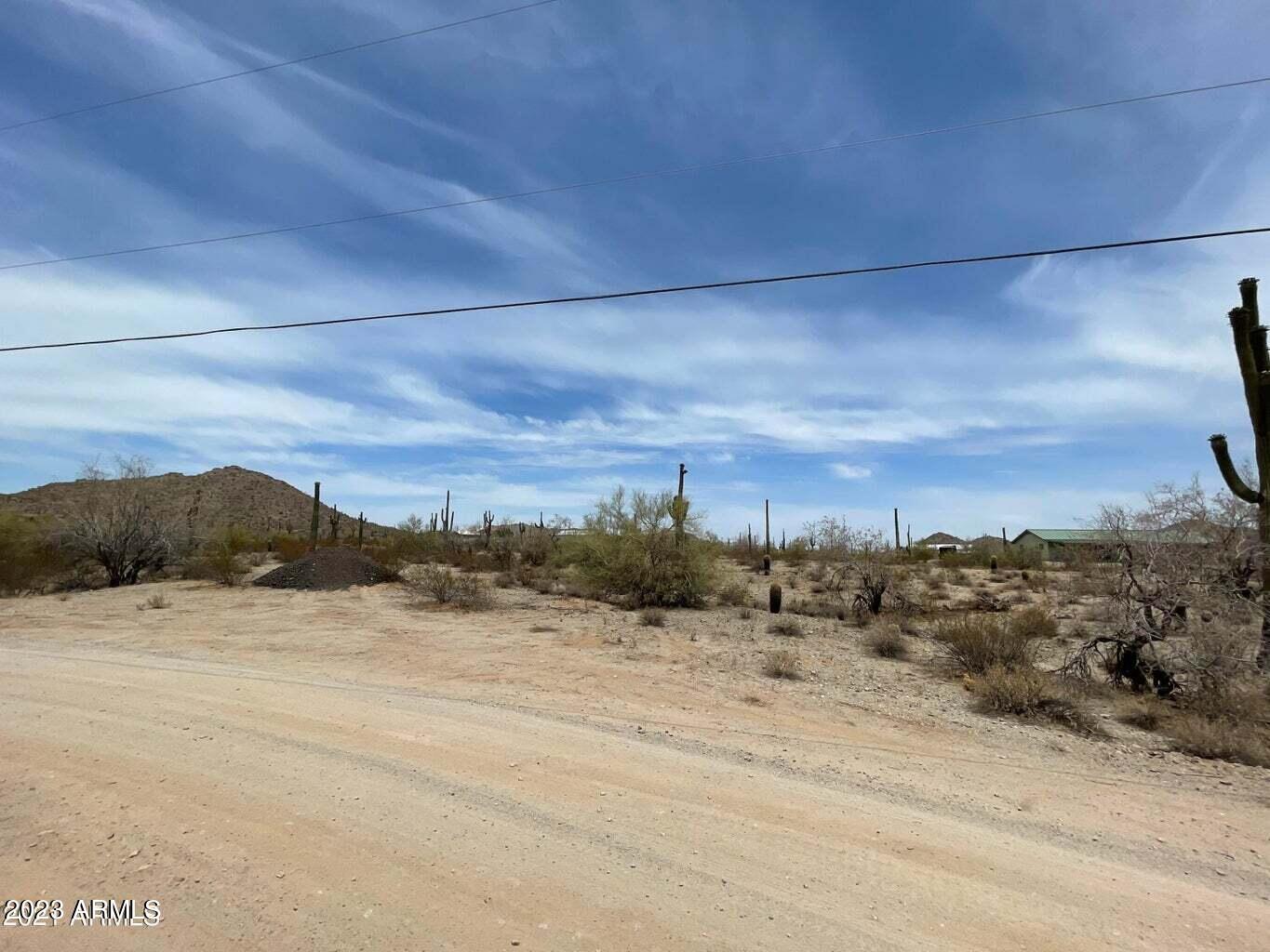 5052 W ADOBE DAM Road -