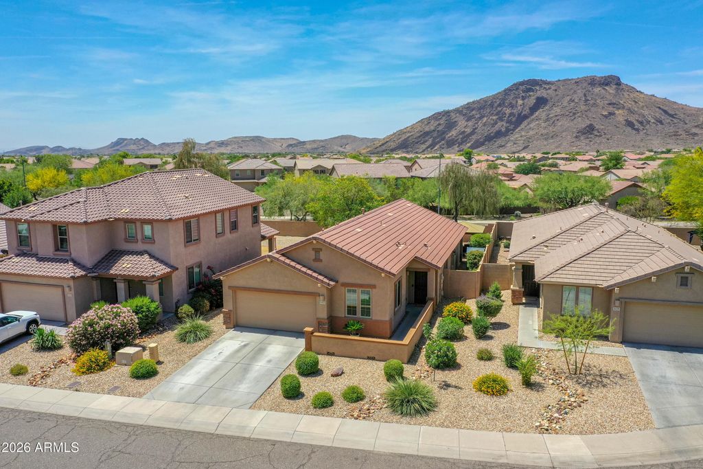 Photo of 5435 W Fetlock Trail, Phoenix, AZ 85083 (MLS # 7031235)
