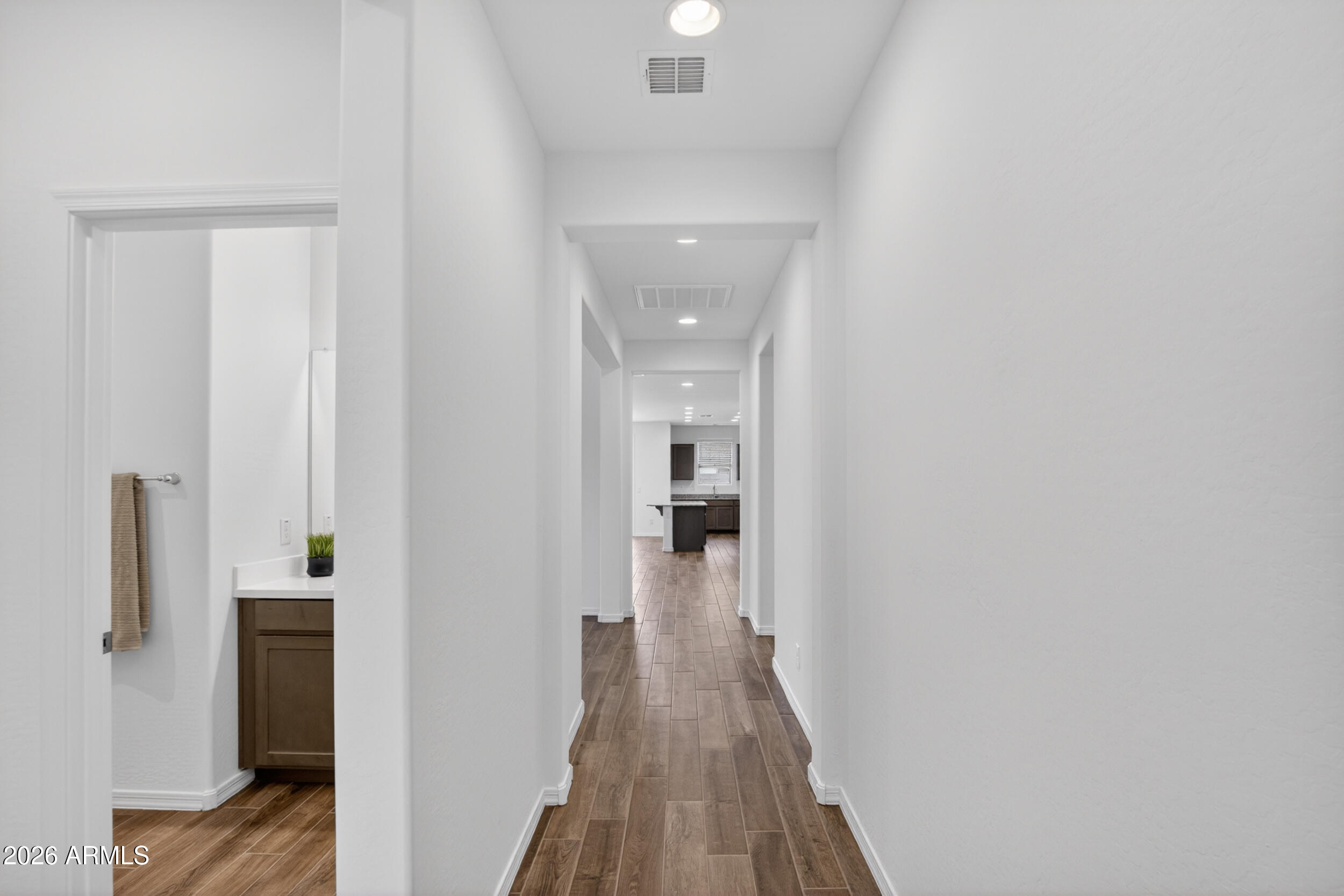 9968 W MITCHELL Avenue