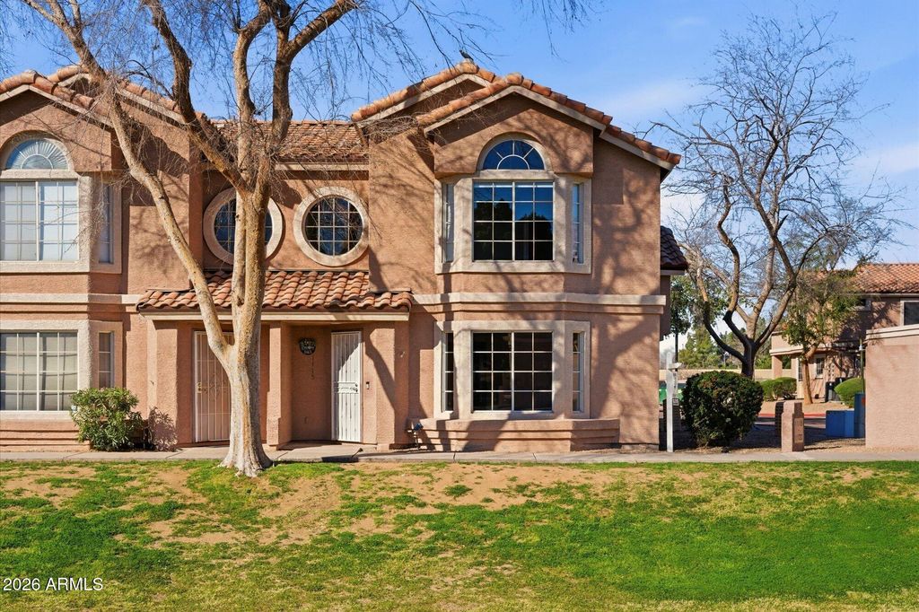 Photo of 2875 W Highland Street #1115, Chandler, AZ 85224 (MLS # 6989346)