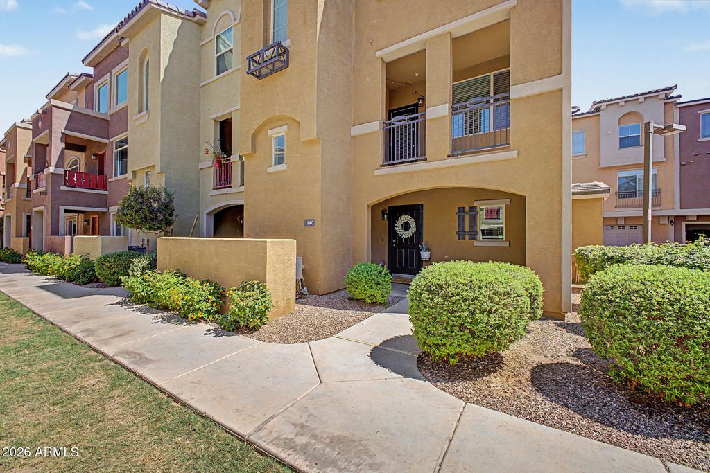Photo of 240 W Juniper Avenue #1140, Gilbert, AZ 85233 (MLS # 7025137)