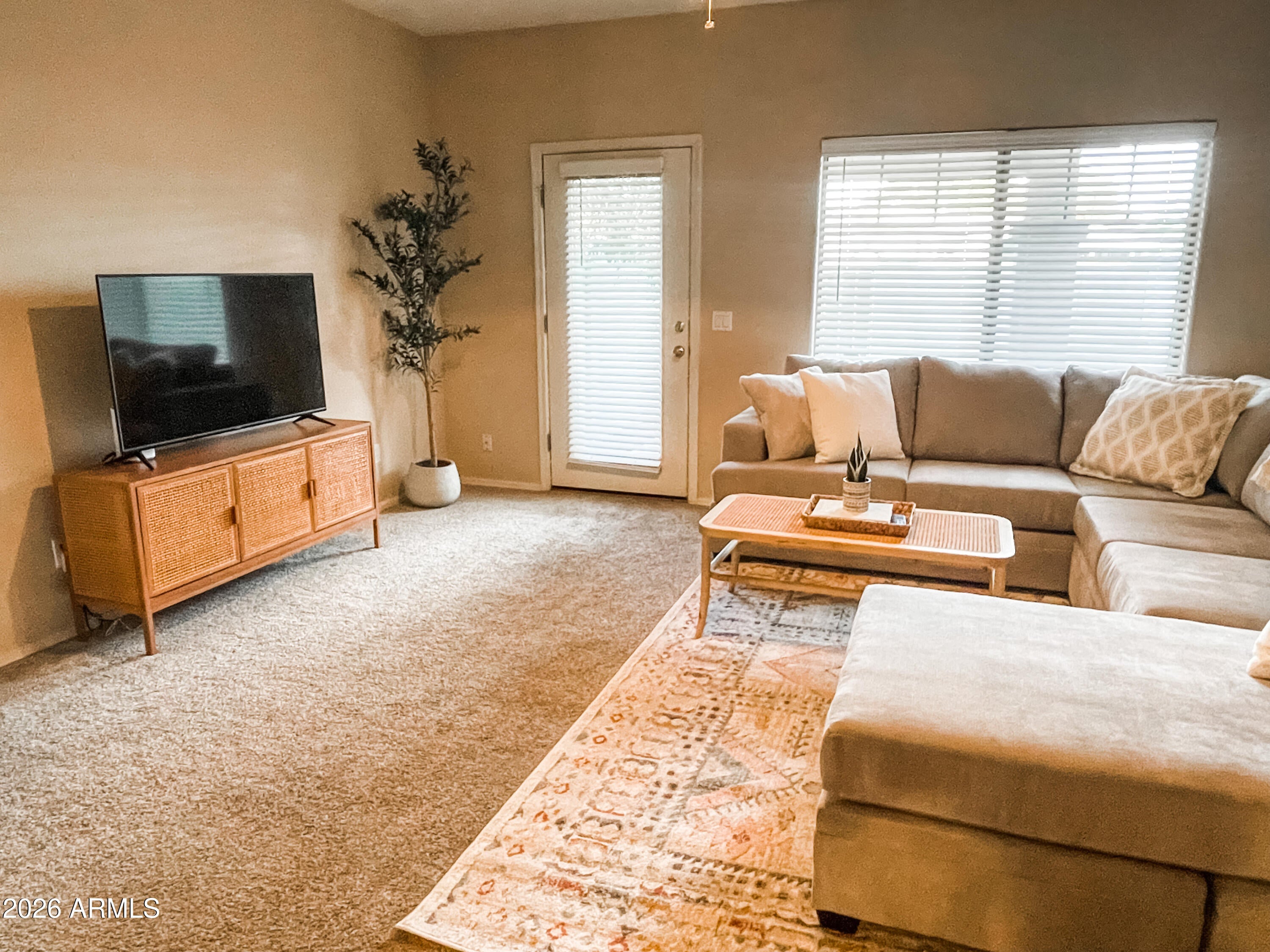 525 N MILLER Road 155