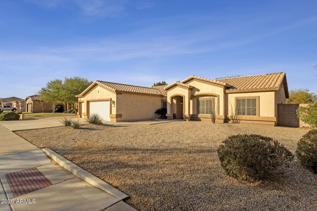Photo of 4560 S Springs Drive, Chandler, AZ 85249 (MLS # 6980757)
