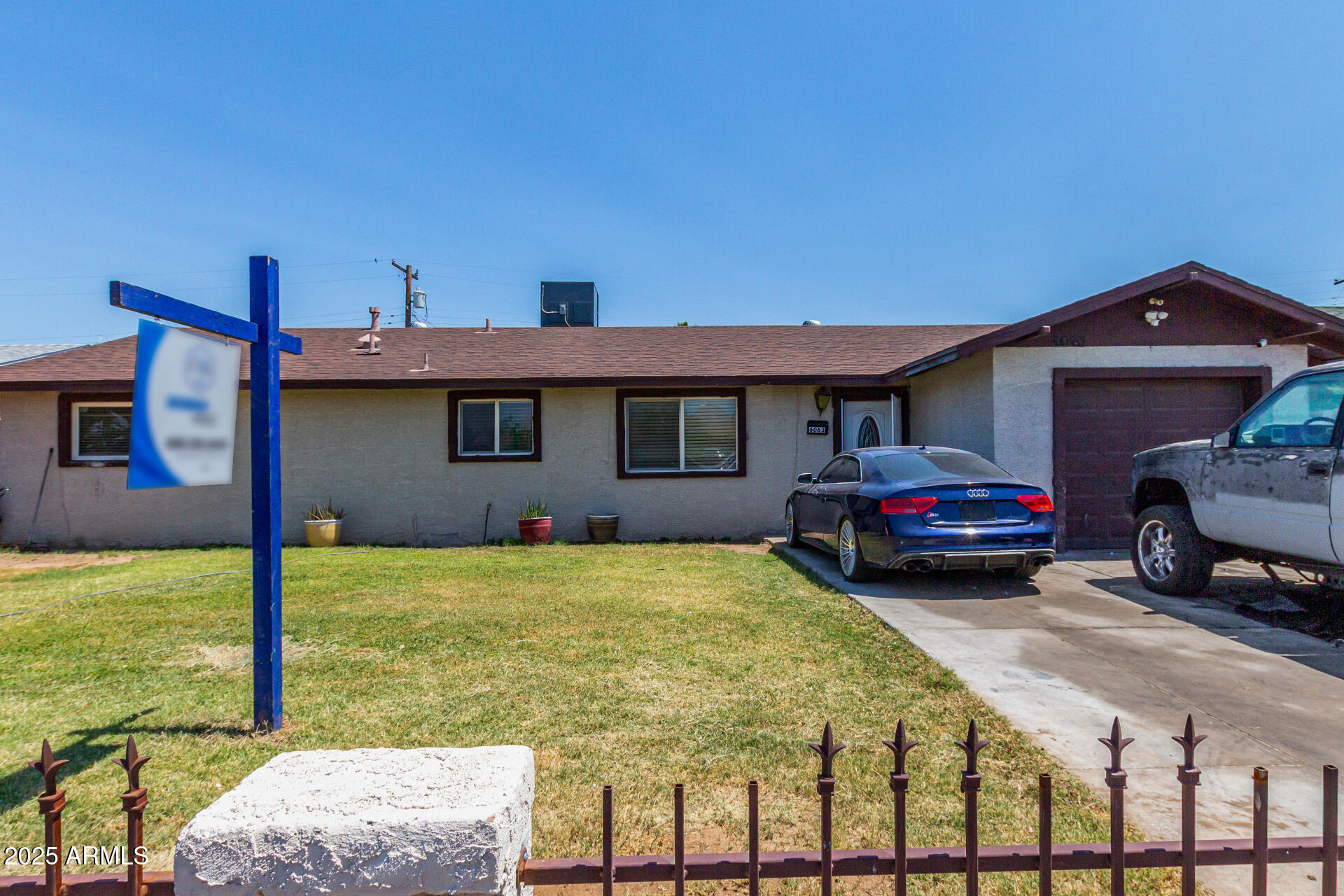 6063 W EARLL Drive