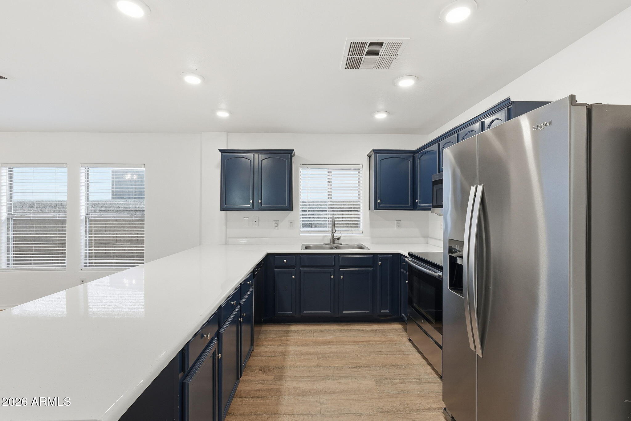 45542 W GUILDER Avenue