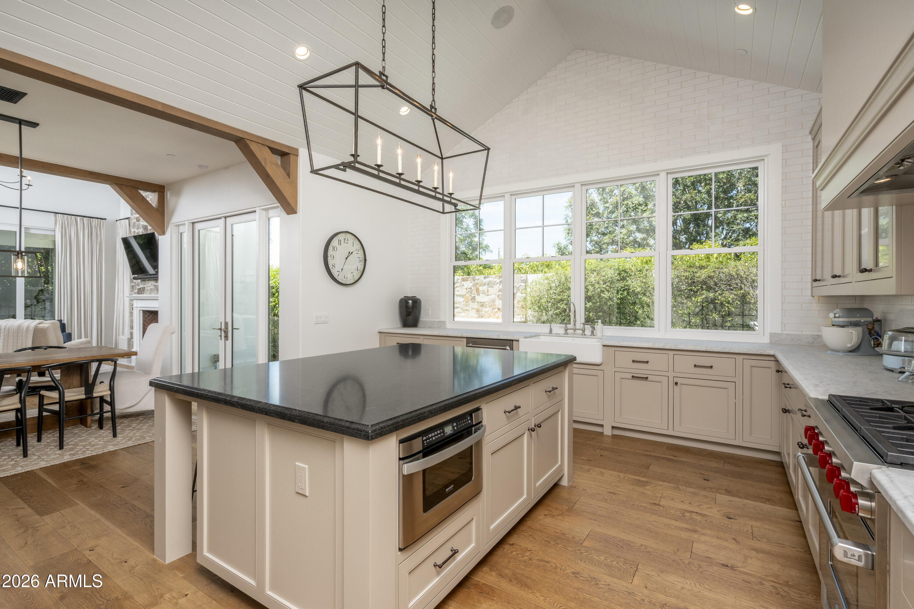 3714 E SELLS Drive