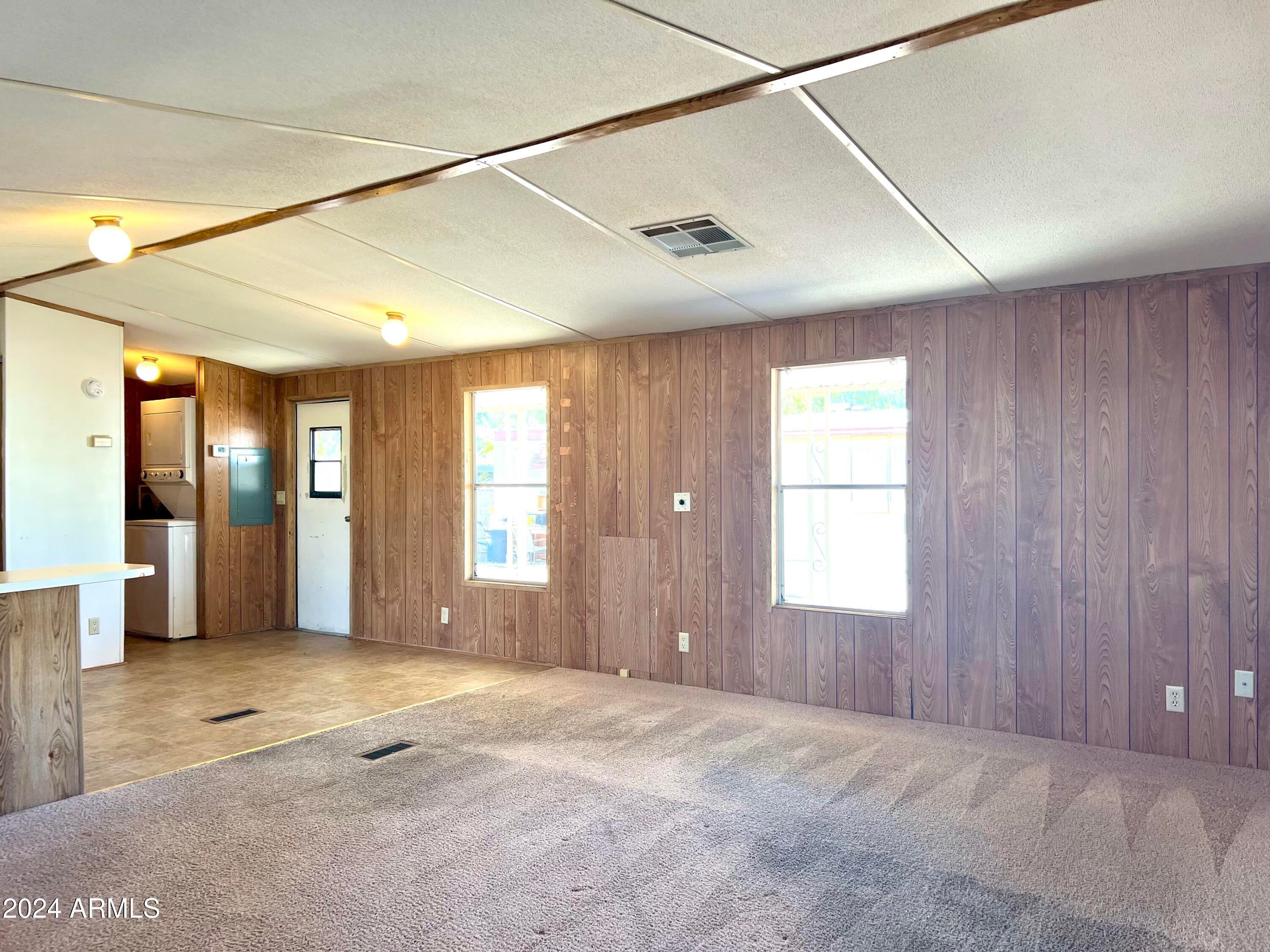 535 S ALMA SCHOOL Road 21