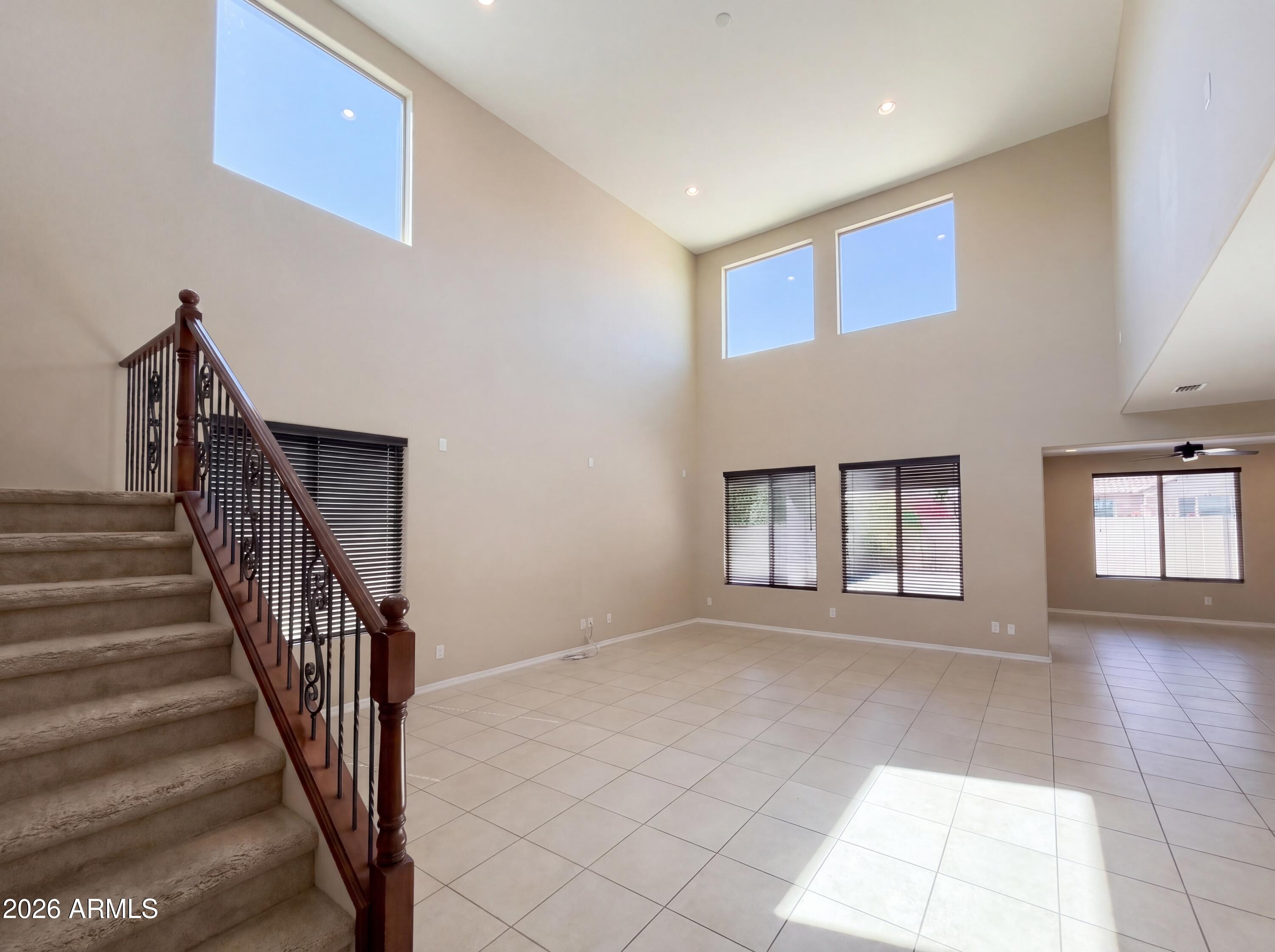 10742 W PRICKLY PEAR Trail