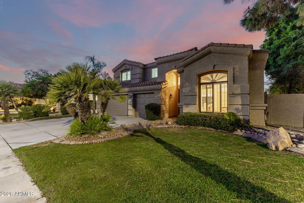 Photo of 714 W Desert Broom Drive, Chandler, AZ 85248 (MLS # 7011988)