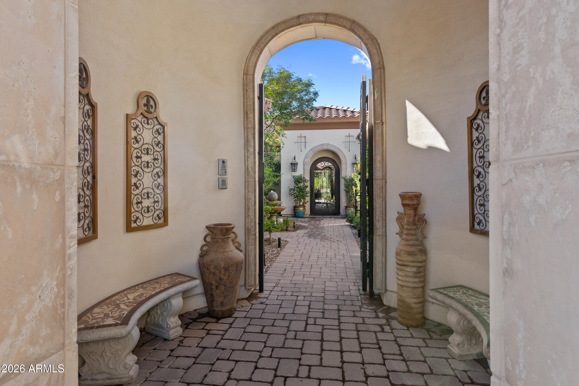 5740 S GEMSTONE Drive