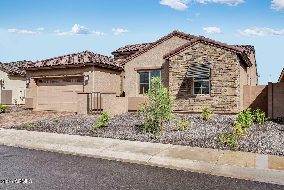 17836 W PASADENA Avenue