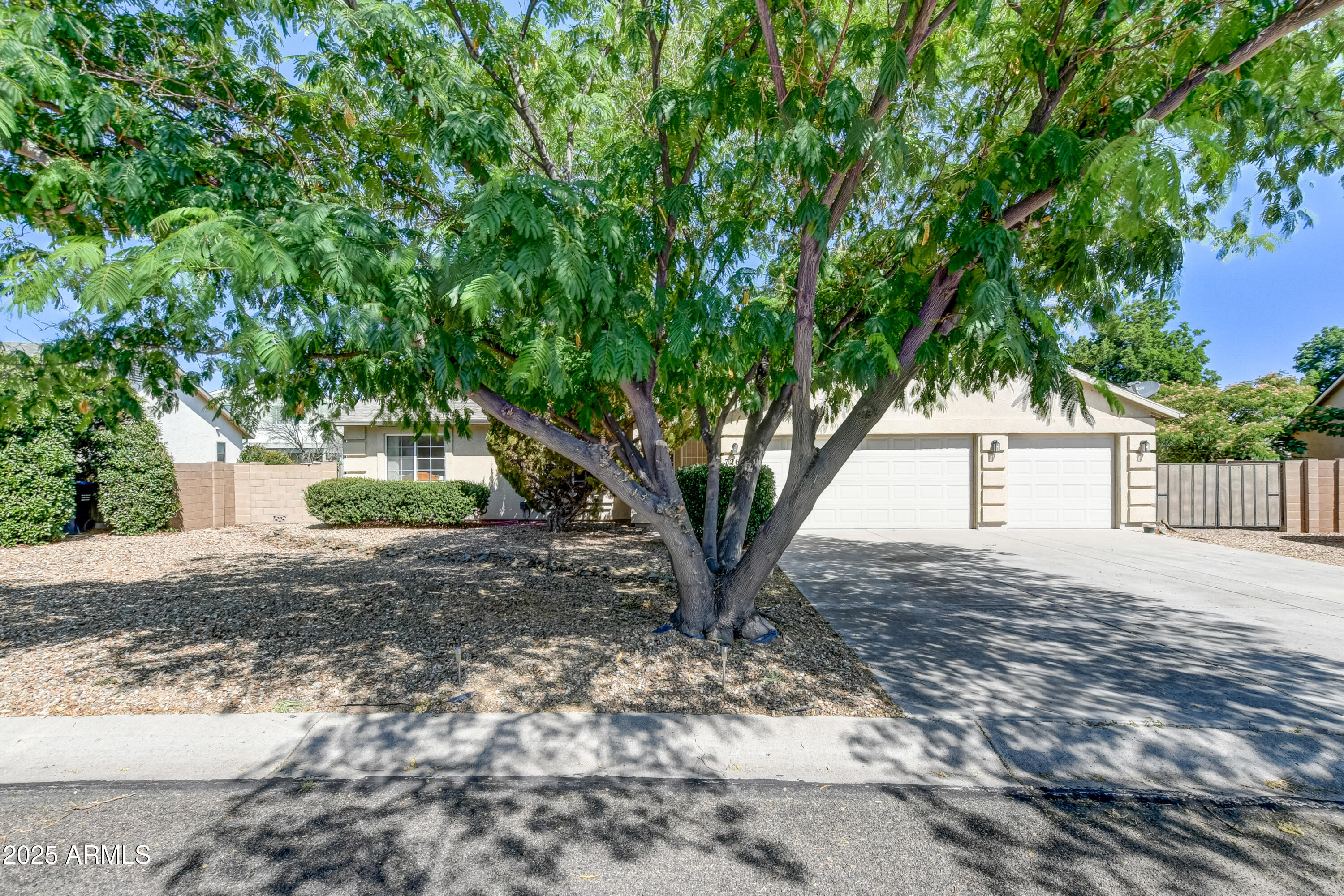7262 N Valley Vista Road
