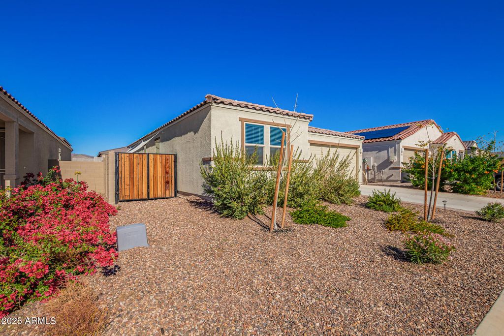 Photo of 18460 E Donato Drive, Gold Canyon, AZ 85118 (MLS # 6952528)