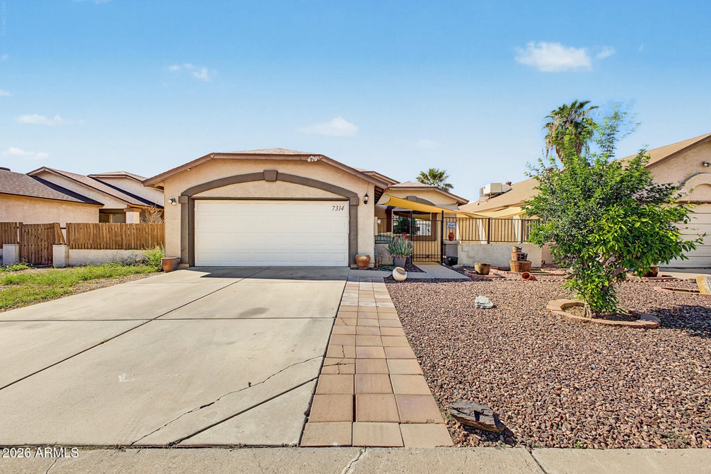 Photo of 7314 N 69th Avenue, Glendale, AZ 85303 (MLS # 7089743)