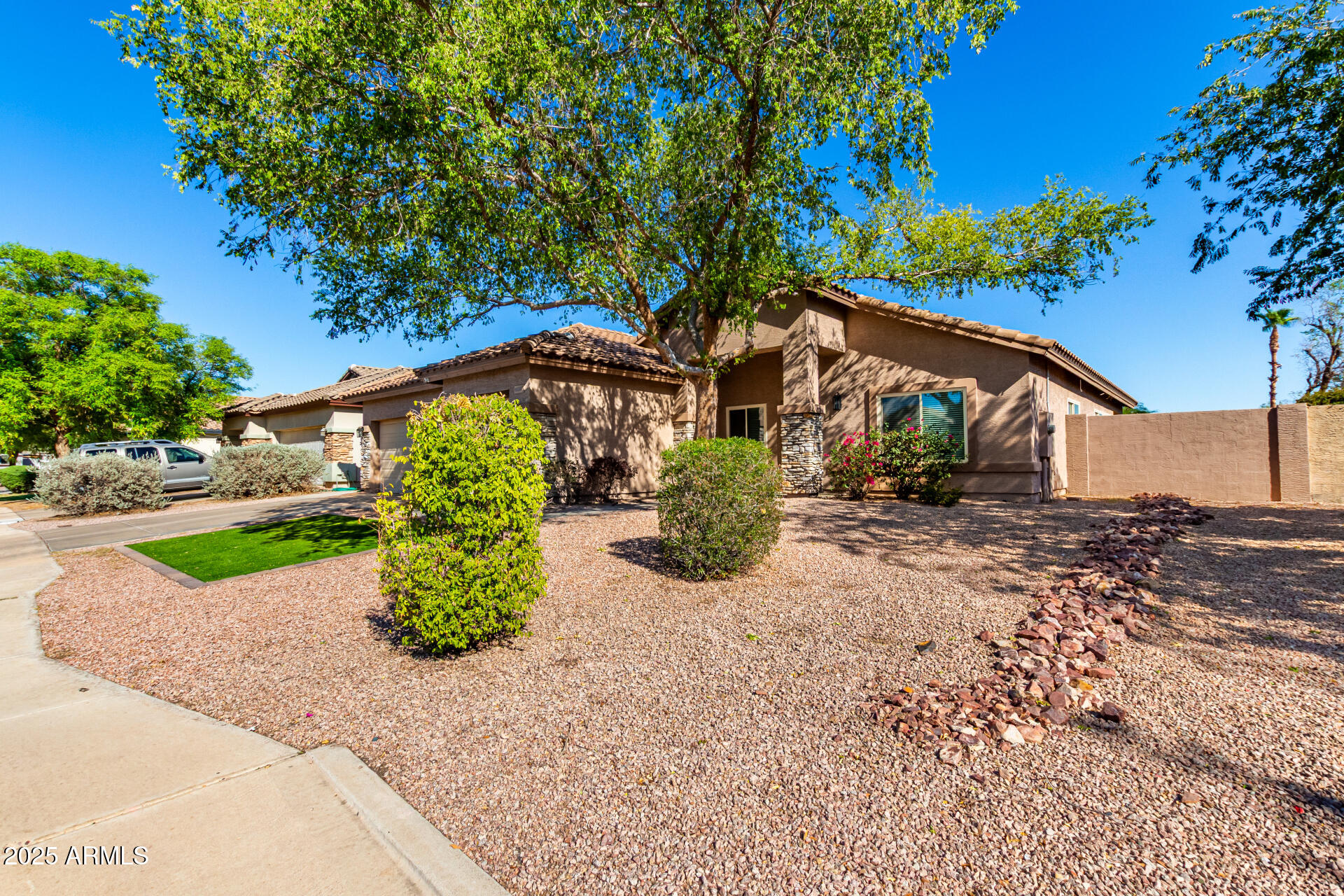 10365 E EDGEWOOD Avenue