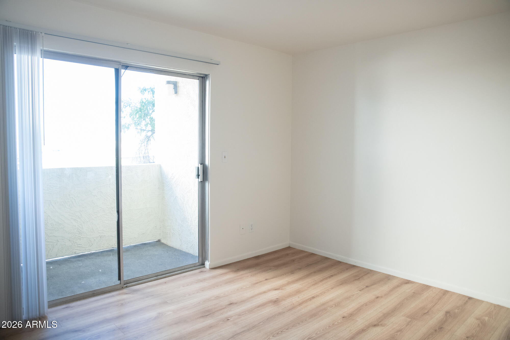 CLIFFS CONDOMINIUM - Residential