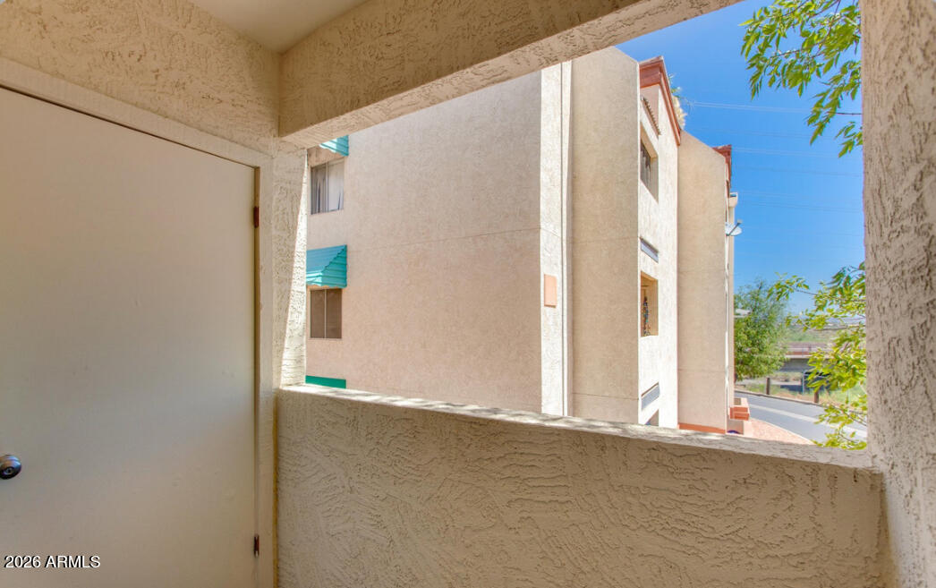 CLIFFS CONDOMINIUM - Residential