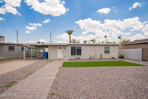 2205 W CAMBRIDGE Avenue Phoenix AZ 85009