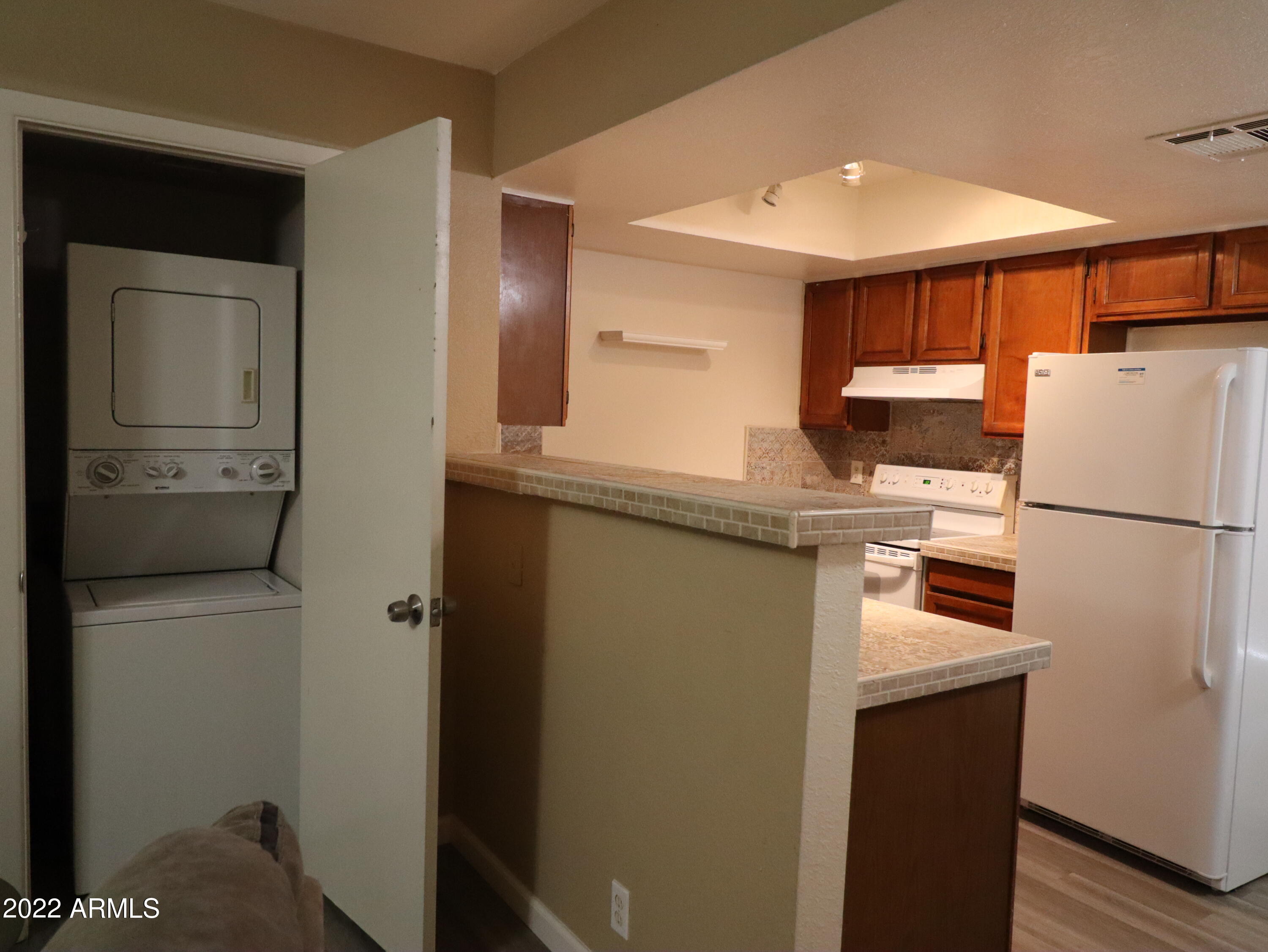 1077 W 1st Street Apt 206