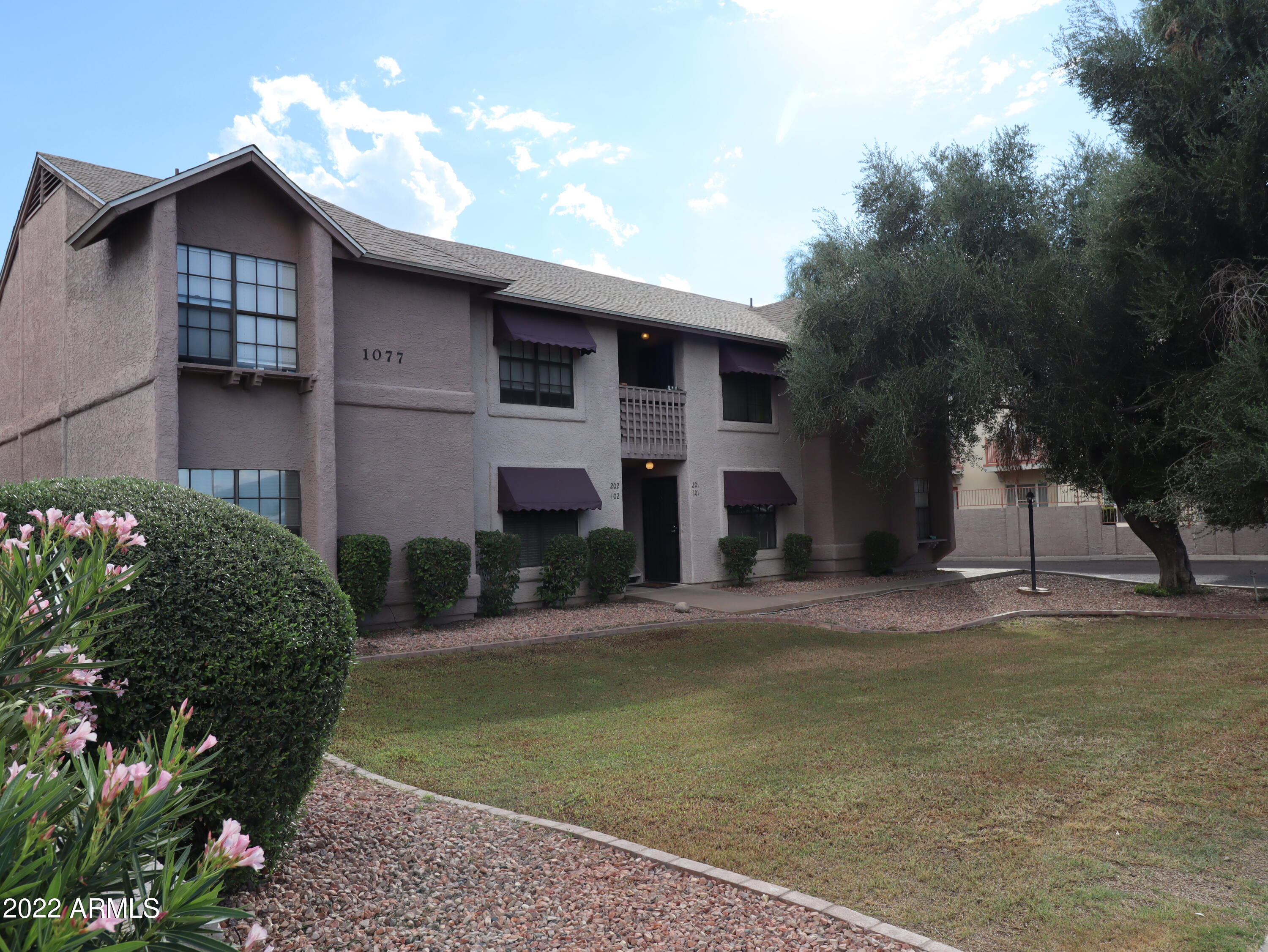 1077 W 1st Street Apt 206
