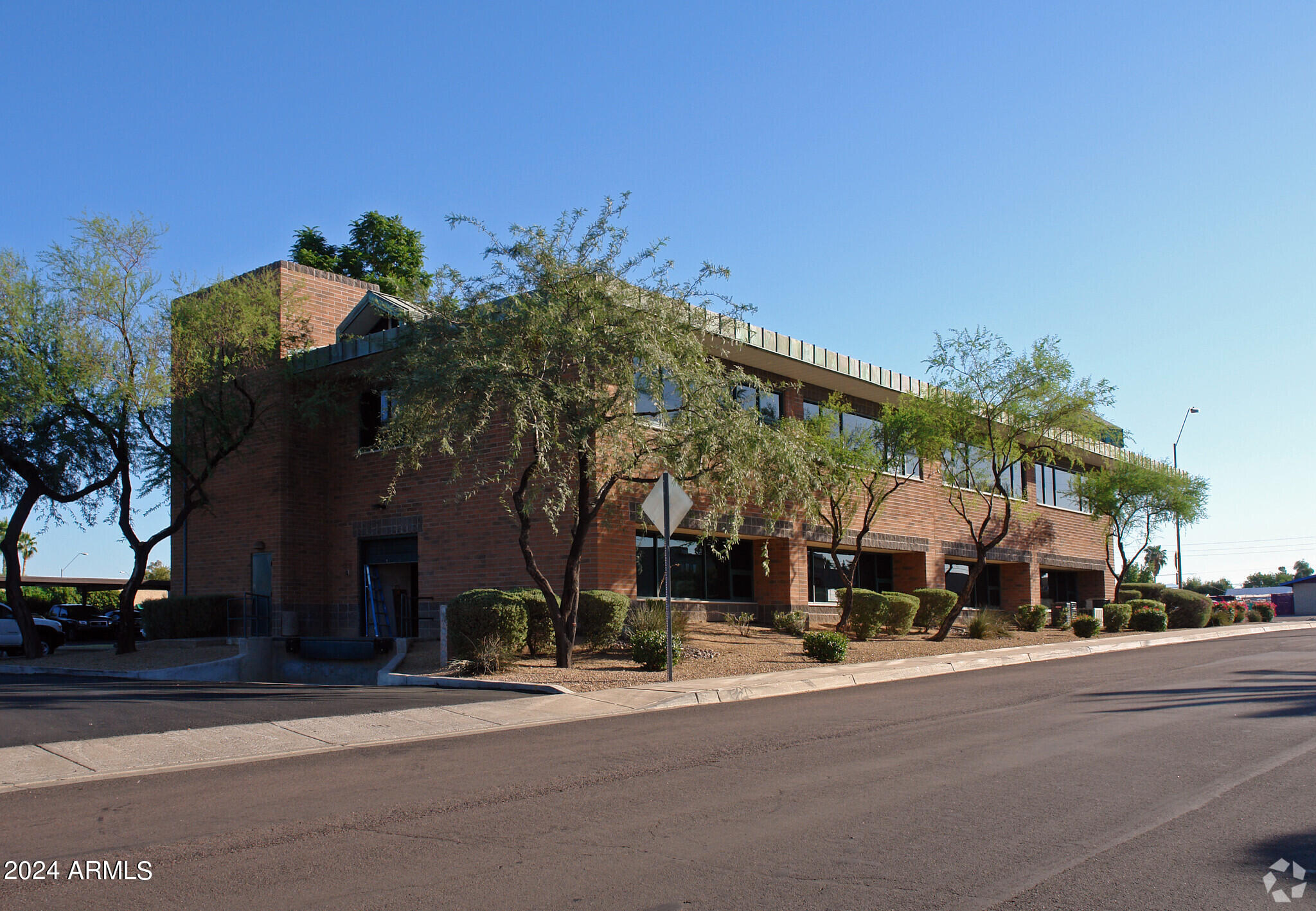 14804 N CAVE CREEK Road
