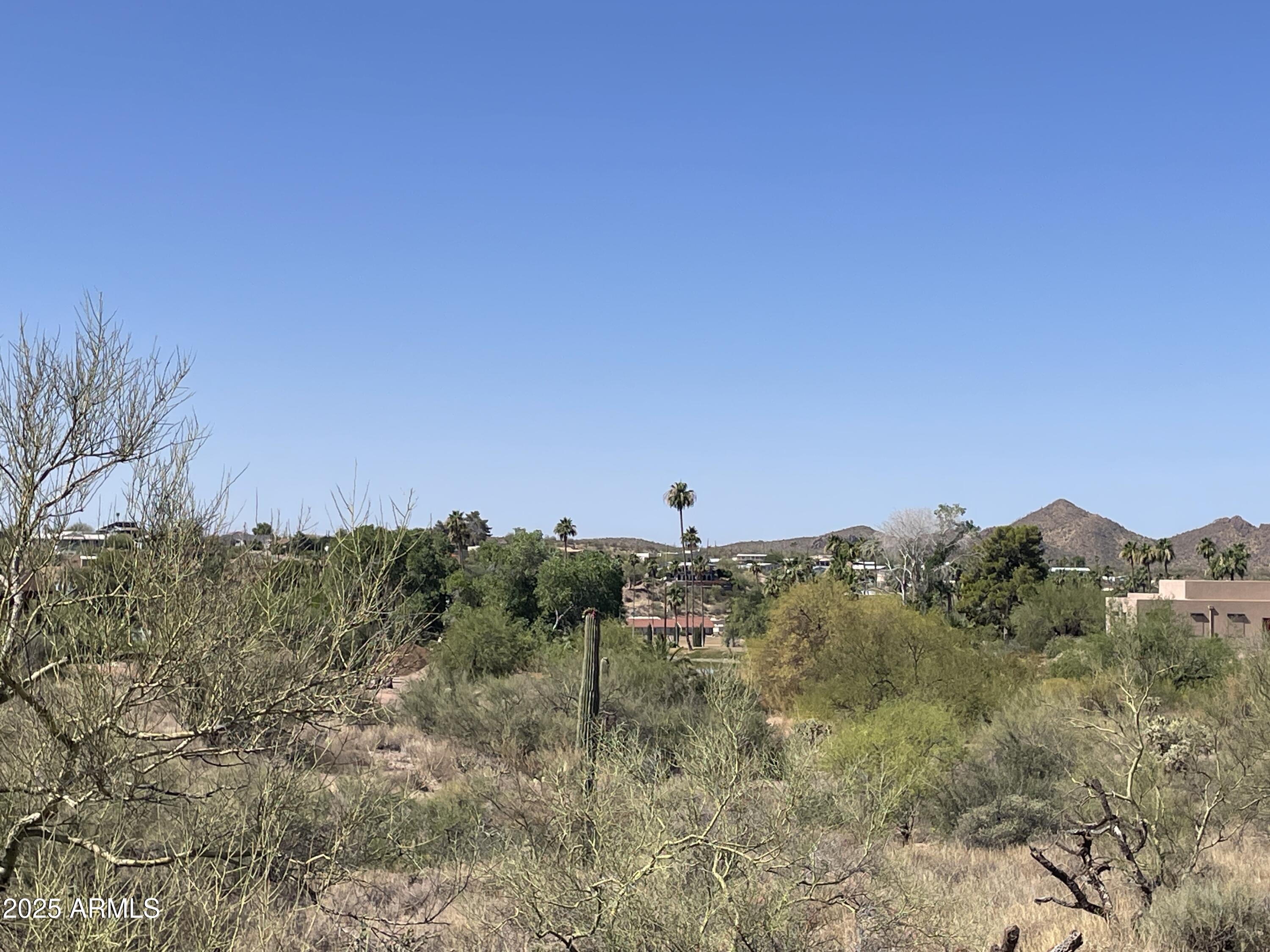 1097 N QUEEN MARY Way 218