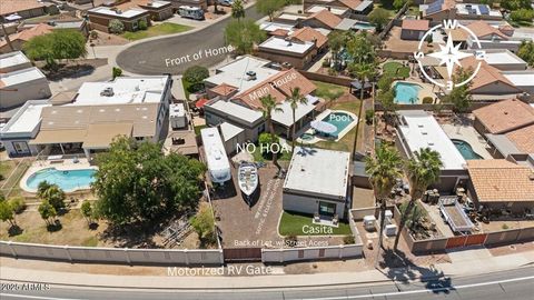 1670 E WHITTEN Street Chandler AZ 85225