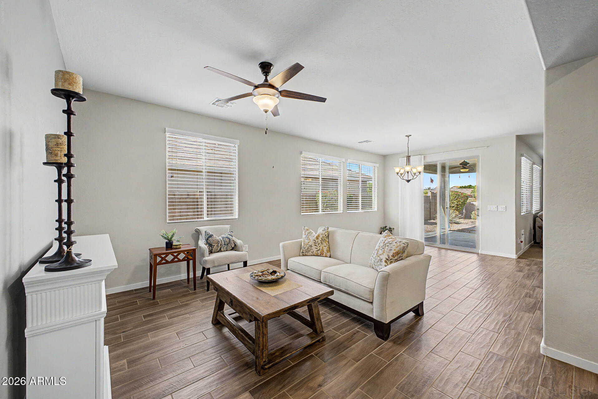 3413 N LOMA Vista