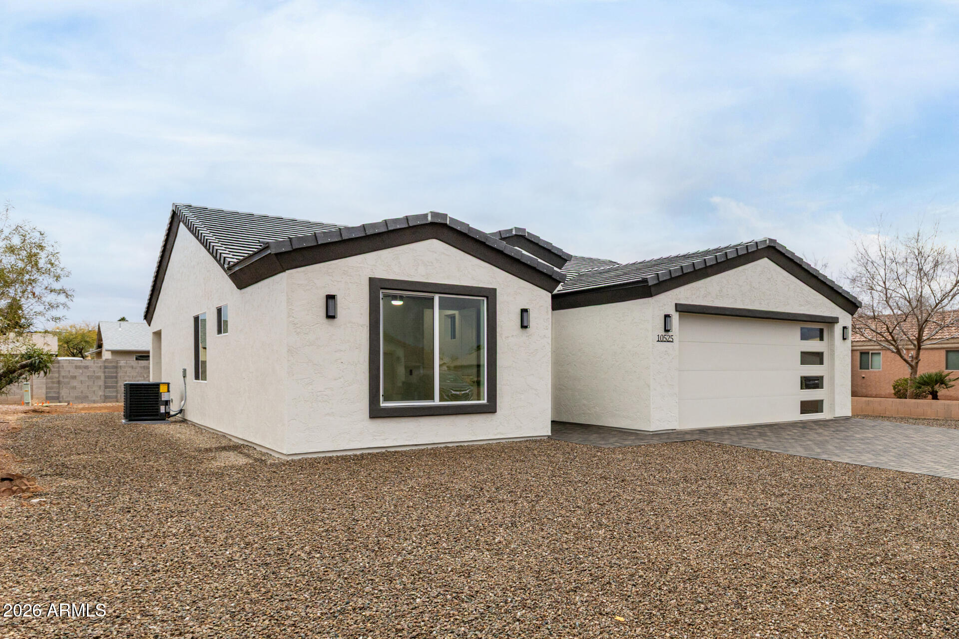 10525 W BUENA VISTA Drive