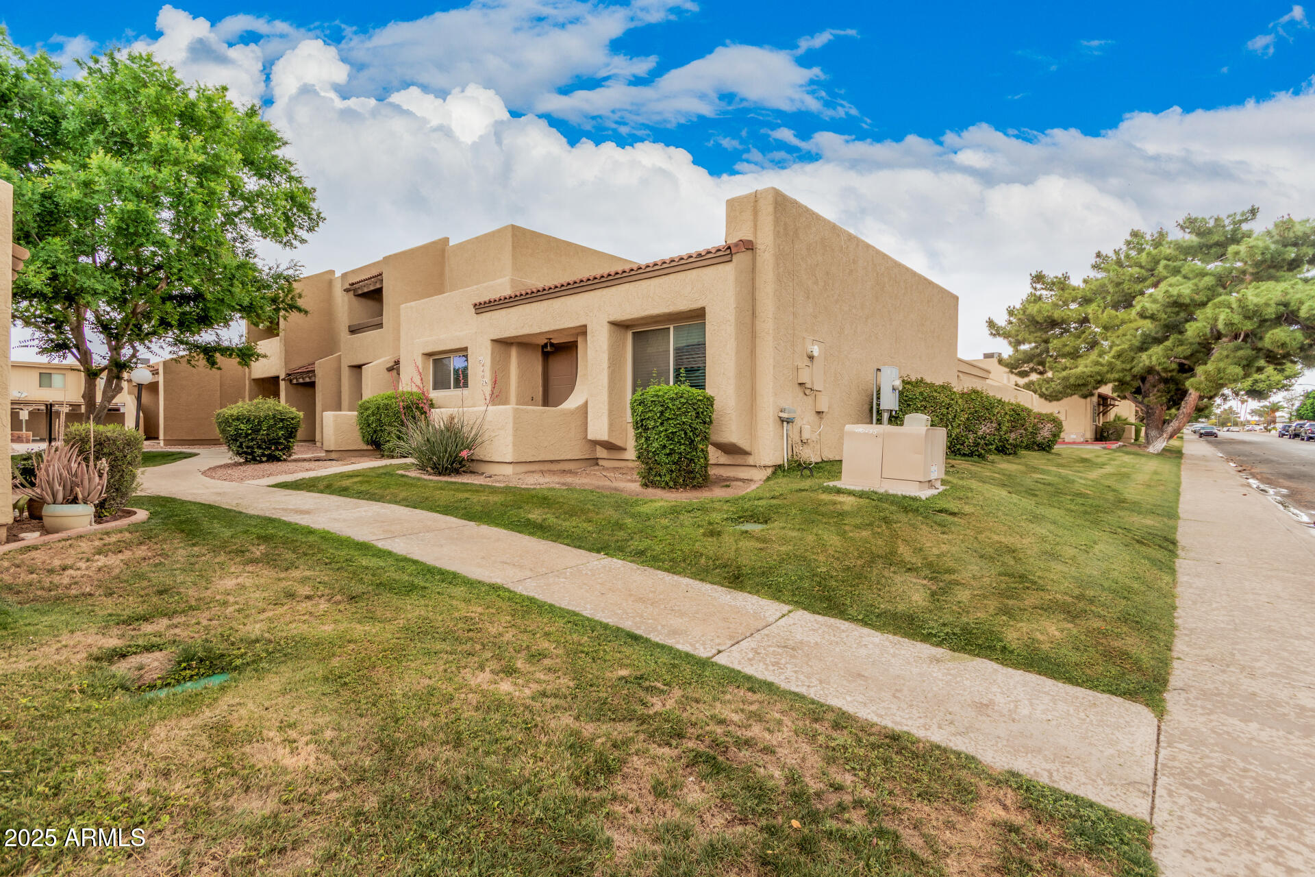 14402 N 58TH Drive