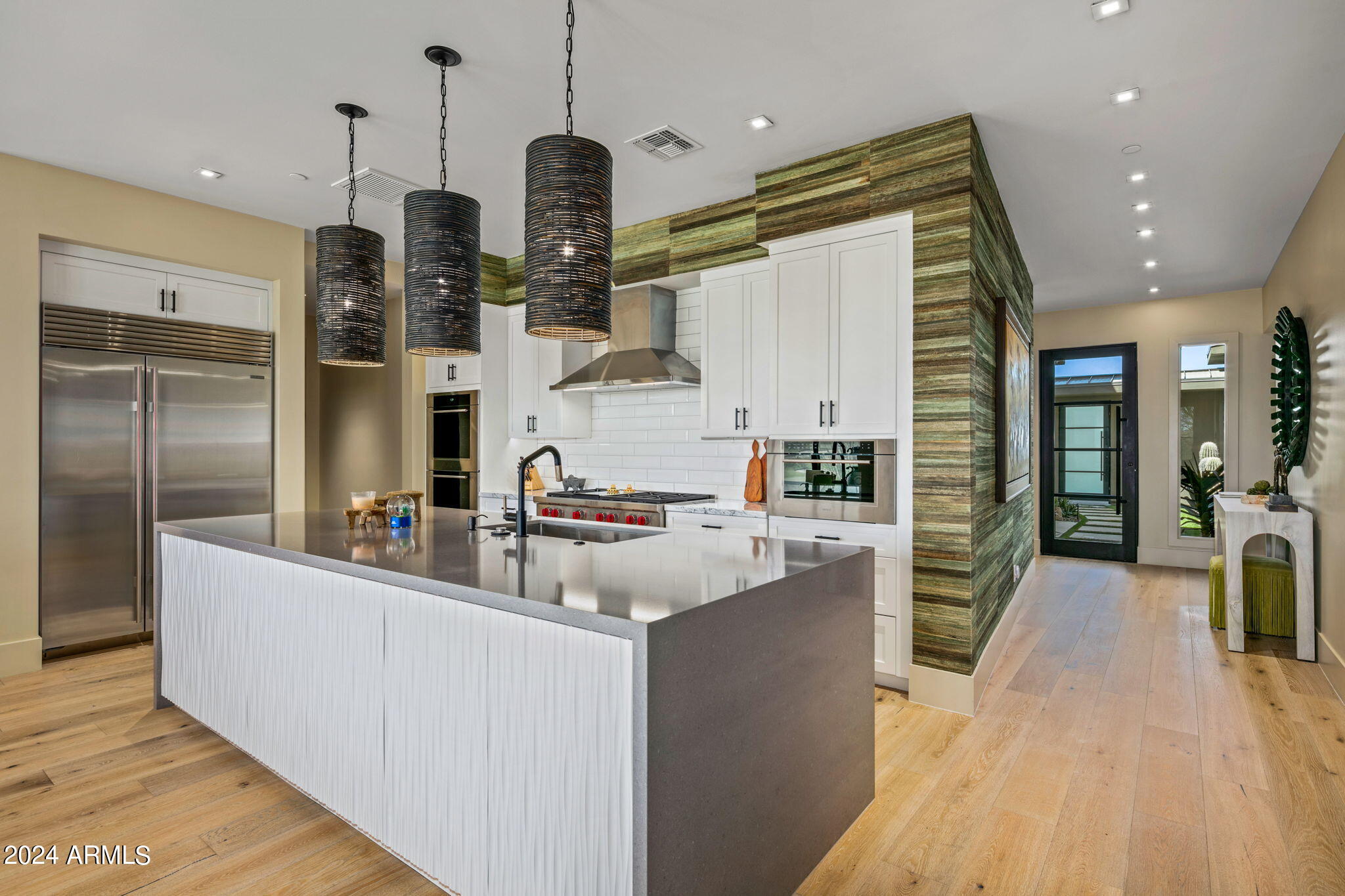 37200 N CAVE CREEK Road 1126