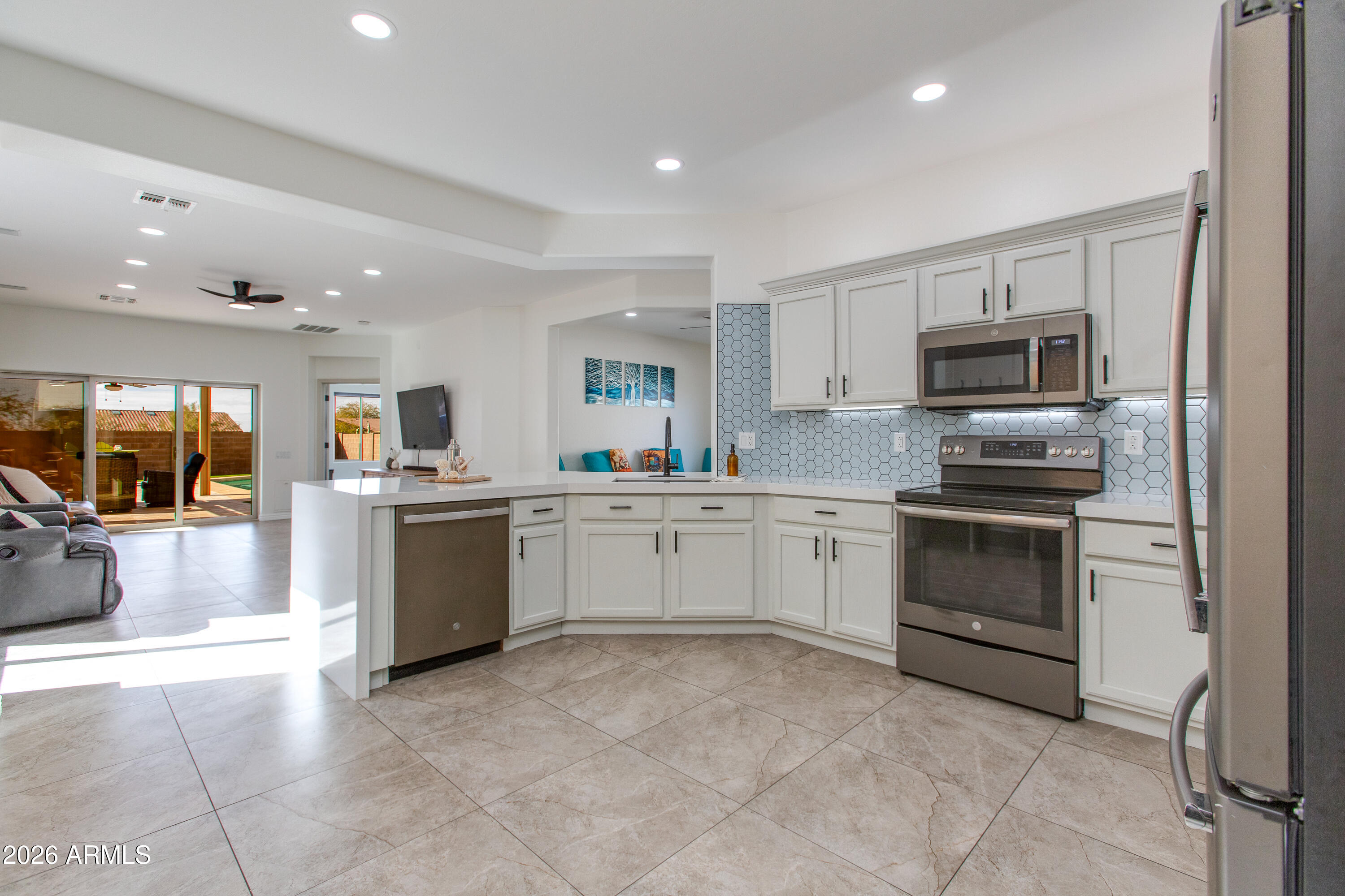 8242 S HIDDEN TRAIL Court