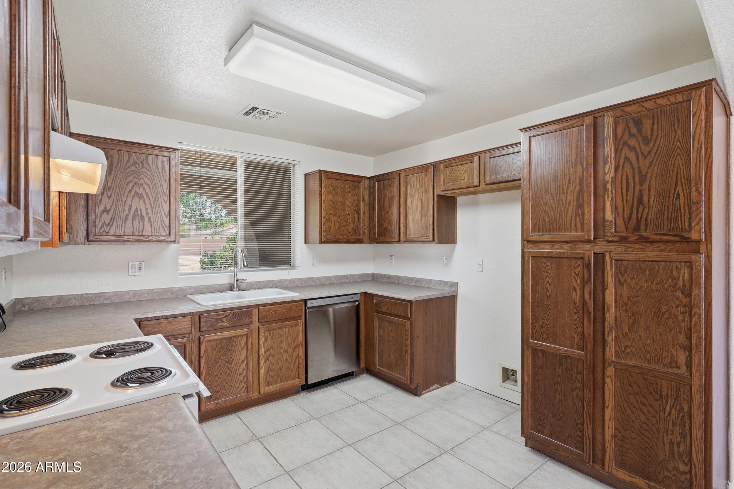 8336 W HAMMOND Lane