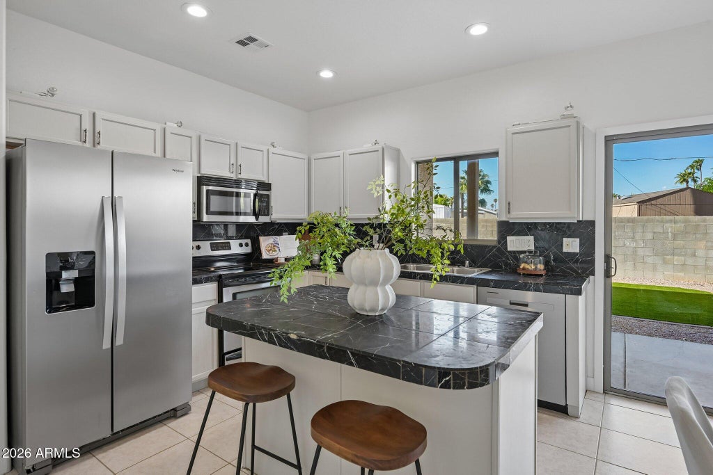 Photo of 3020 E Kings Avenue, Phoenix, AZ 85032 (MLS # 7091384)