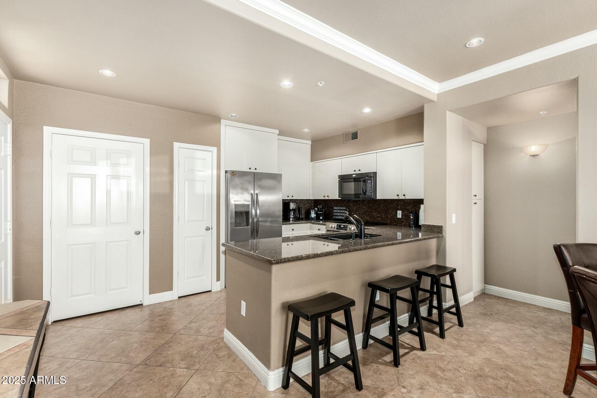 20100 N 78TH Place 1046