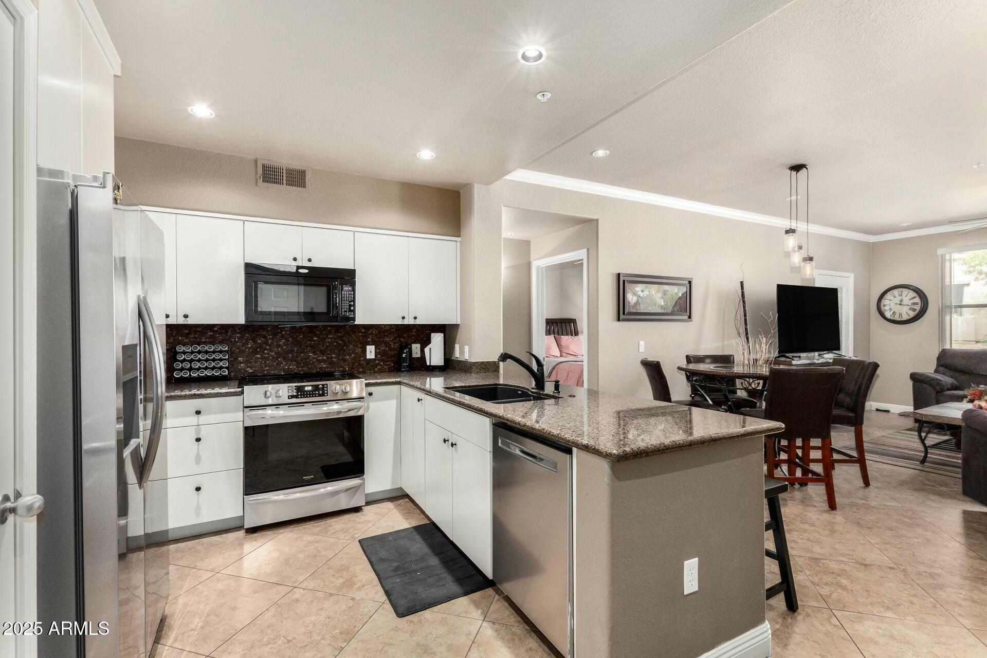 20100 N 78TH Place 1046