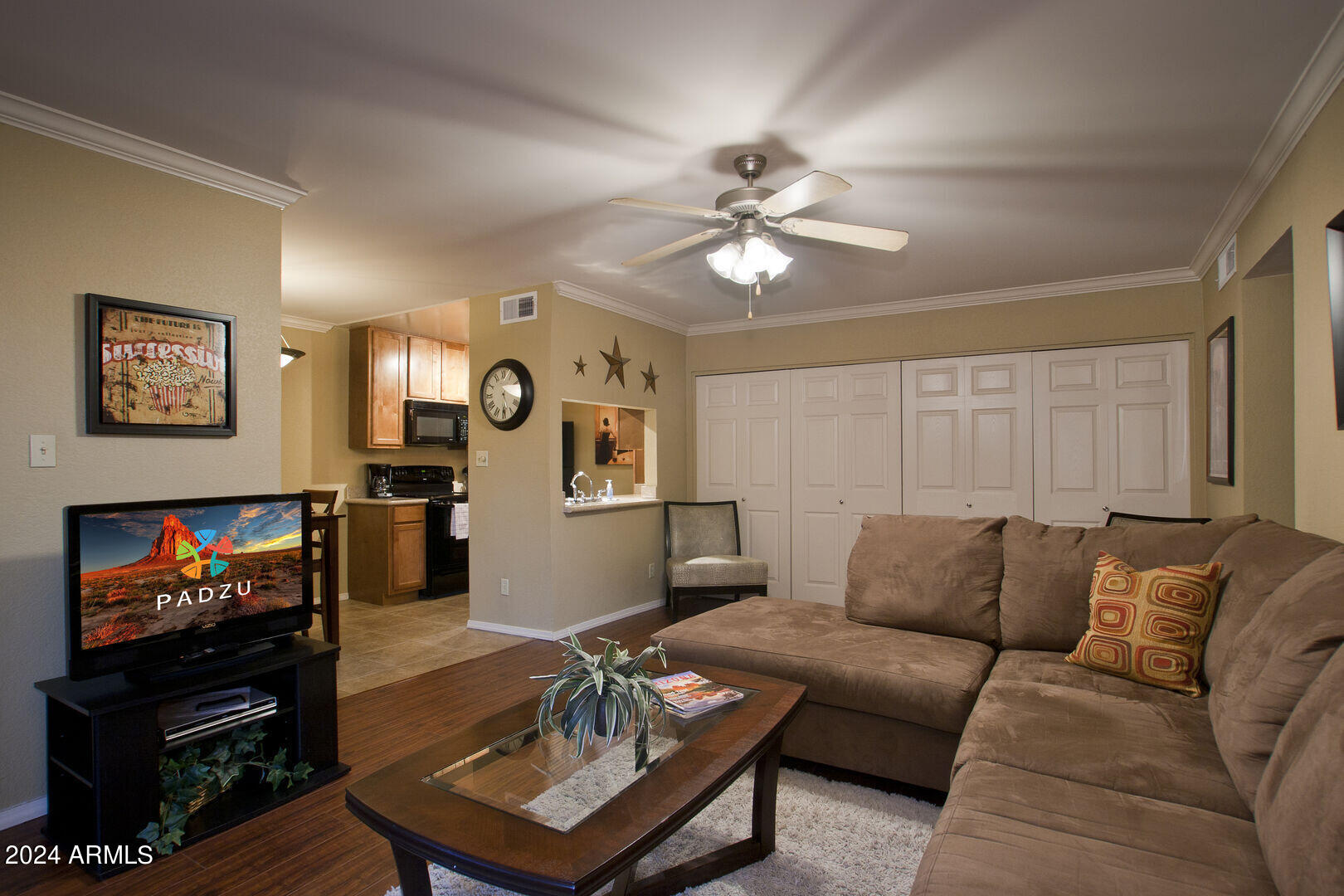 3500 N HAYDEN Road 811