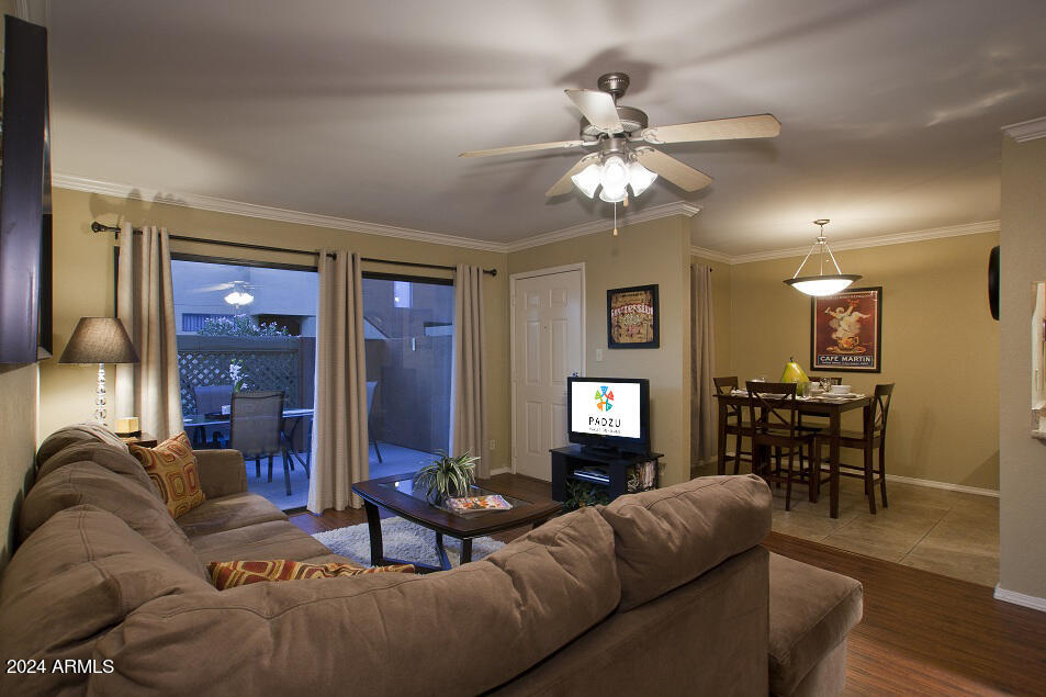 3500 N HAYDEN Road 811