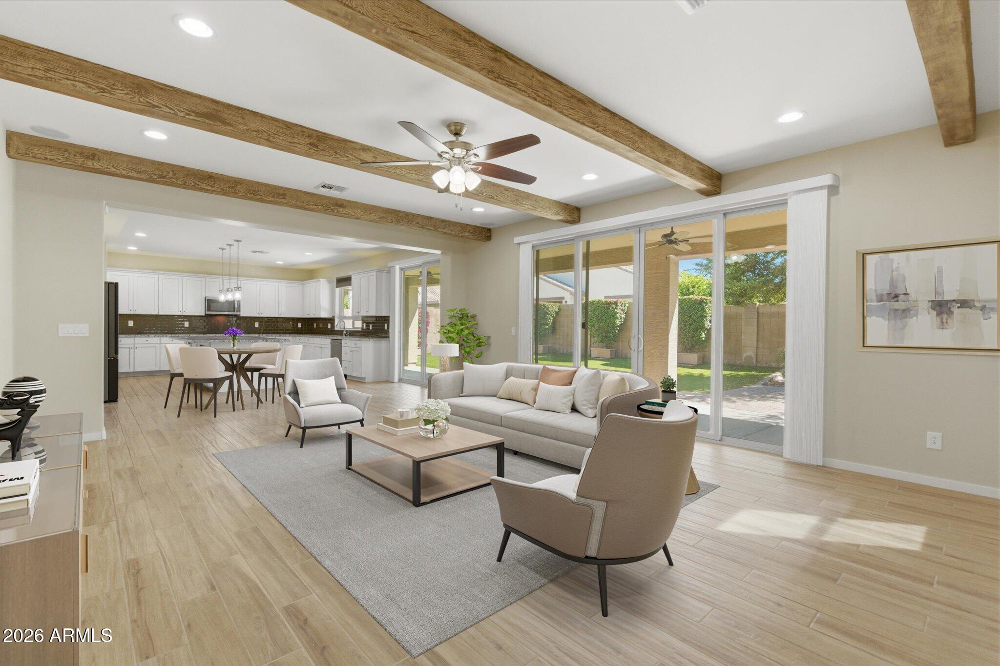 2915 E RUSSELL Street