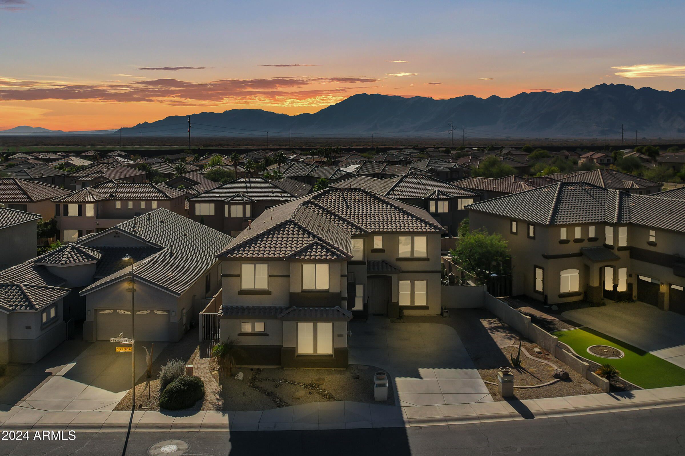 2801 W Silver Fox Way