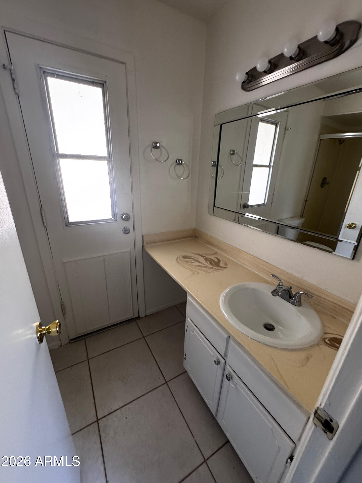 Properties 2 2072 E DONNER Drive