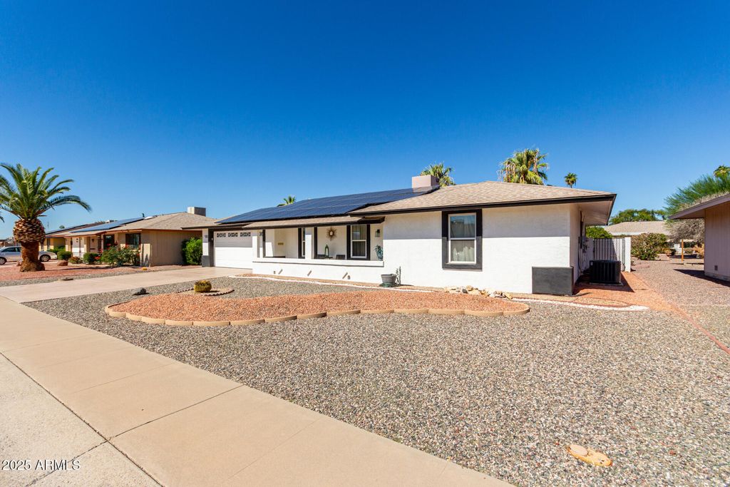 Photo of 9502 W Indian Hills Drive, Sun City, AZ 85351 (MLS # 6938110)