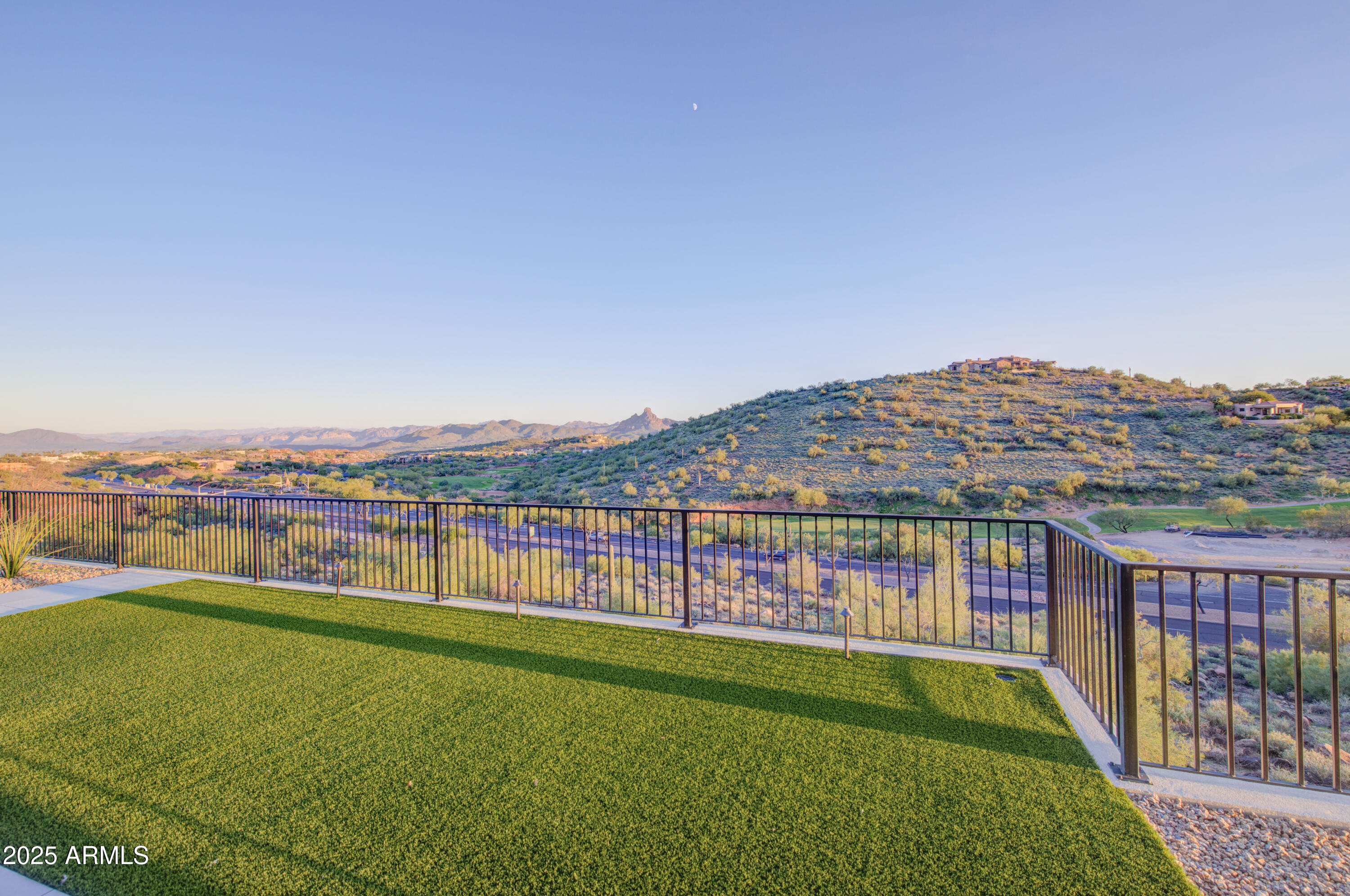 PALATIAL ESTATES - Residential