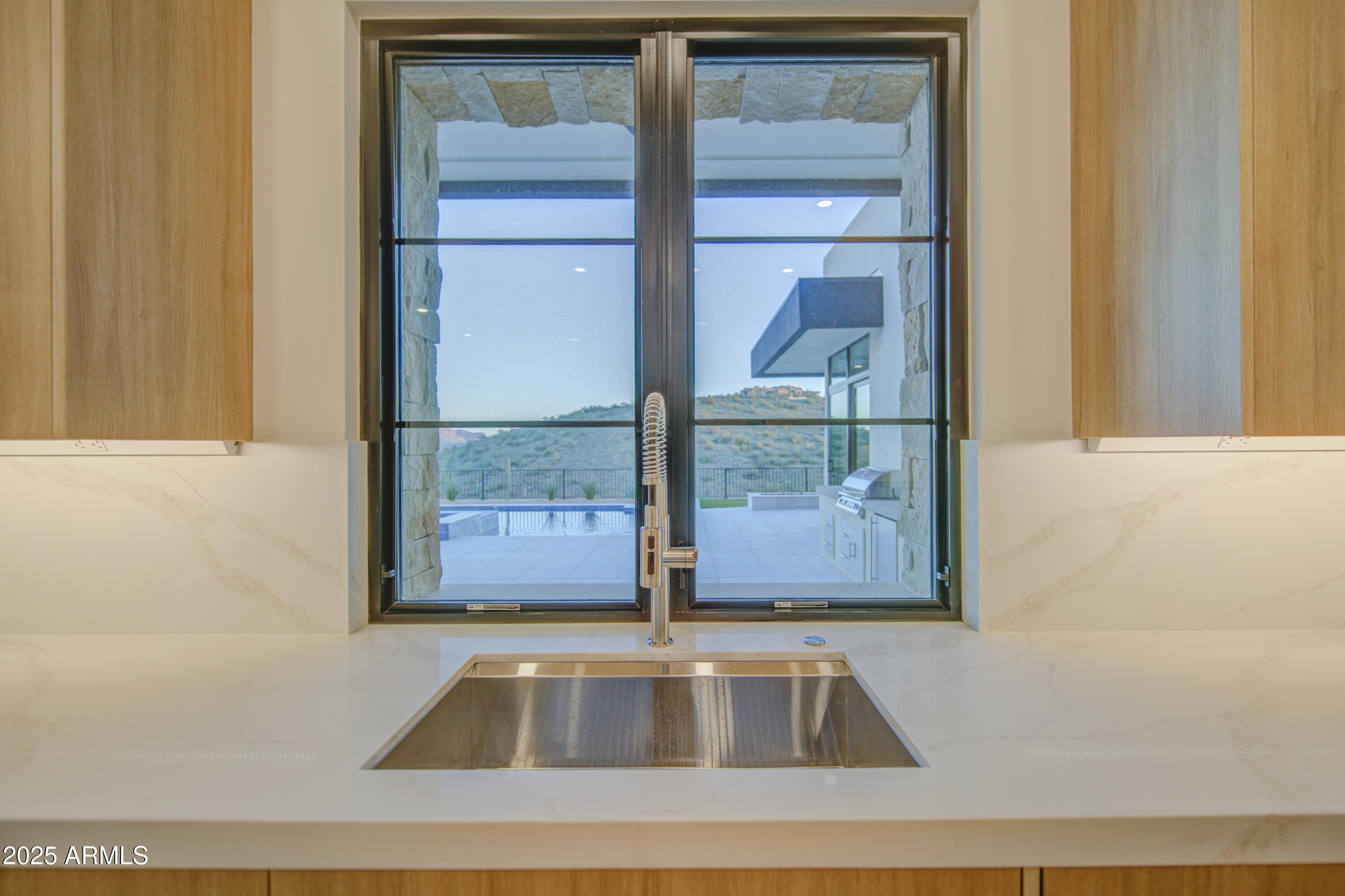 PALATIAL ESTATES - Residential