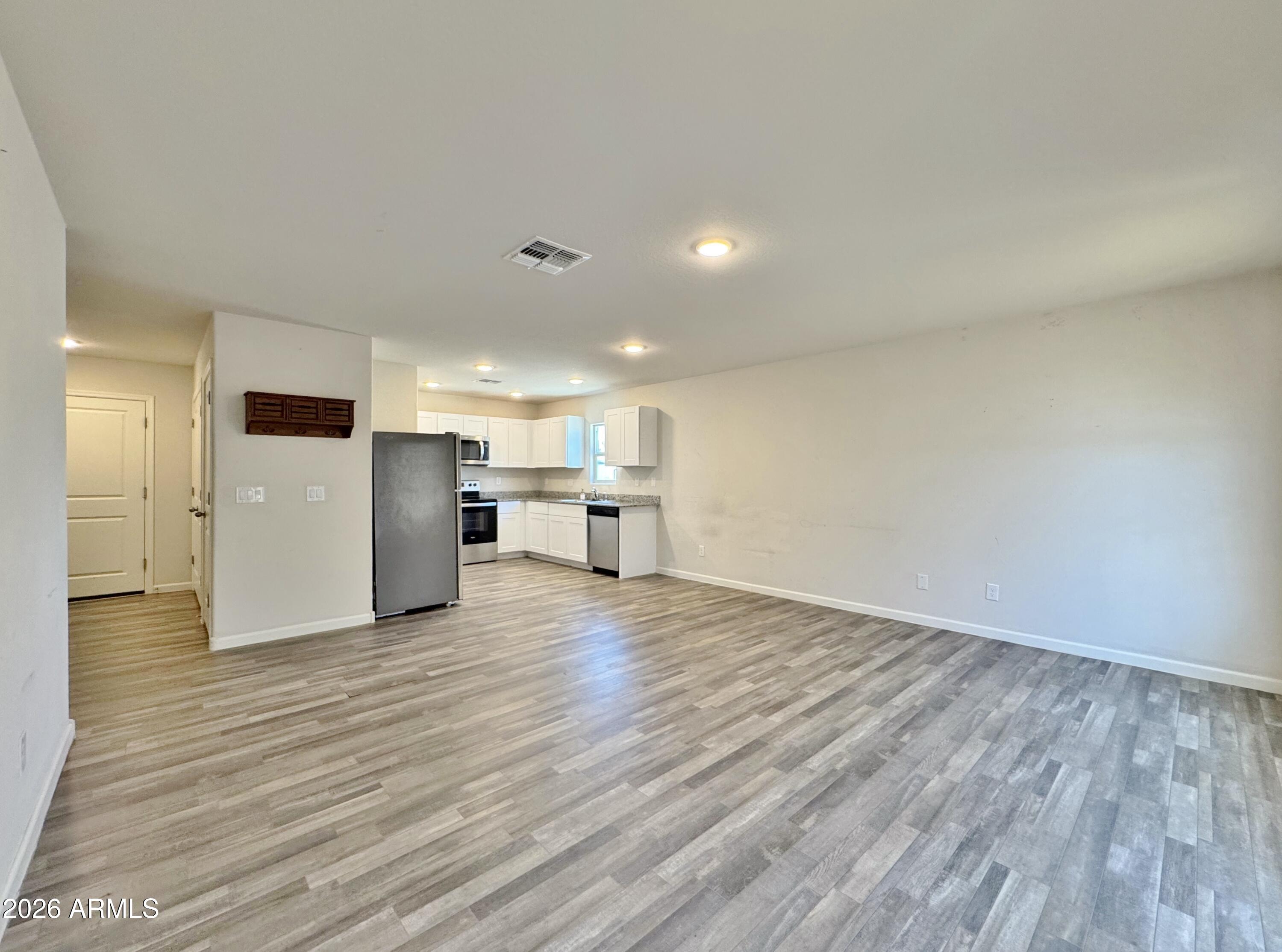 9236 W MADERO Drive