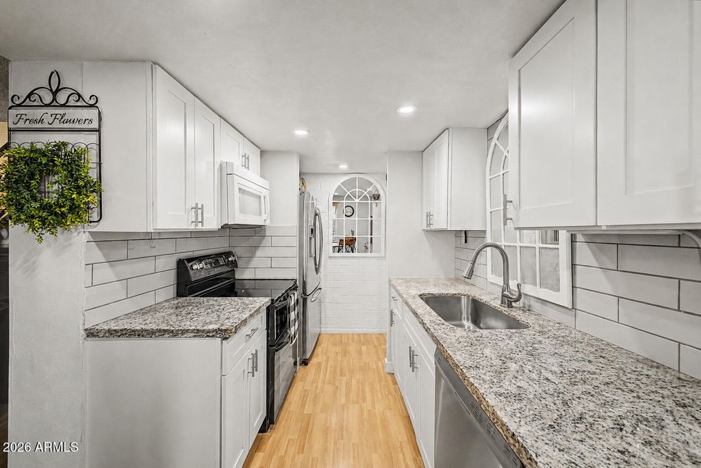Photo of 4252 N 68th Lane, Phoenix, AZ 85033 (MLS # 7031717)