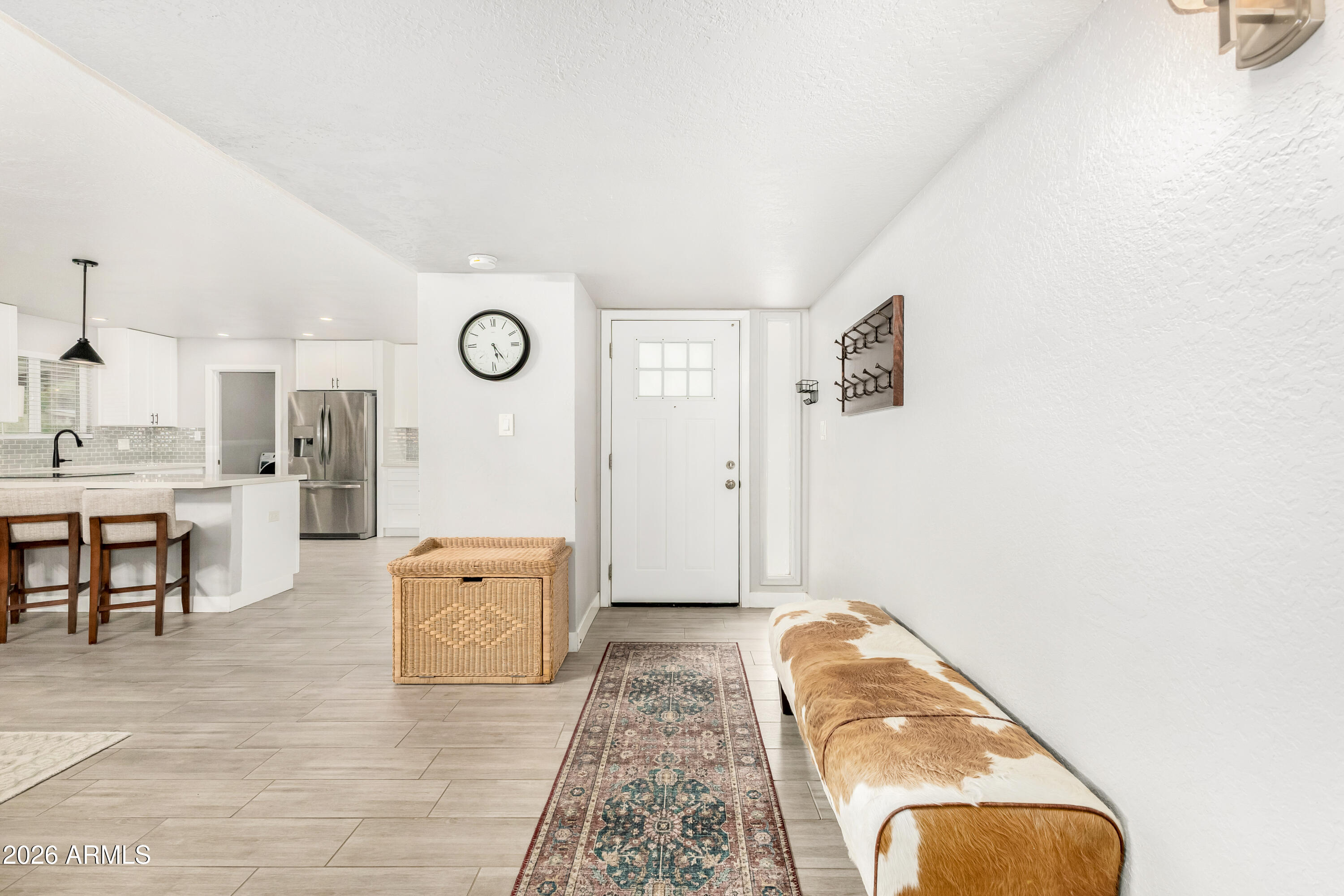 3025 E SIERRA Street